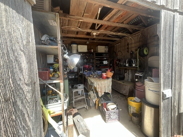 707 County Road 426 Purmela TX 76566