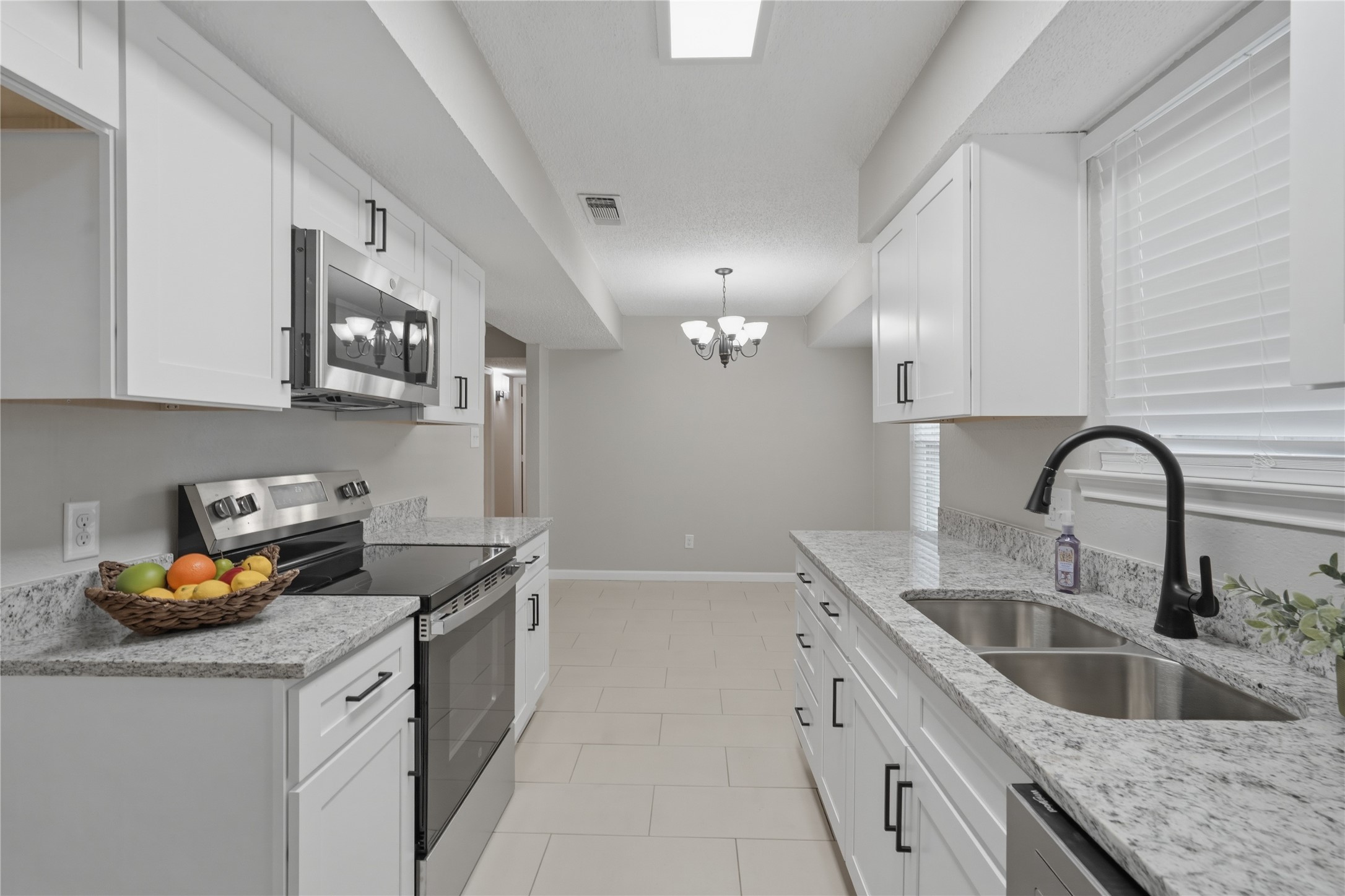 4723 Crest Drive Arlington TX 76017