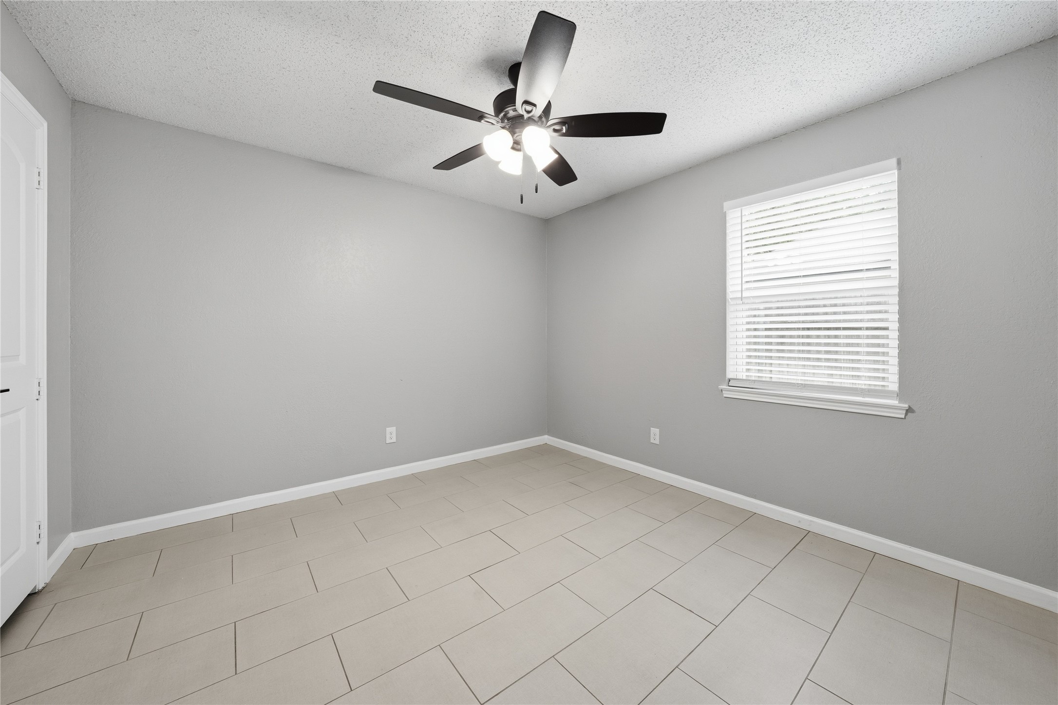 4723 Crest Drive Arlington TX 76017