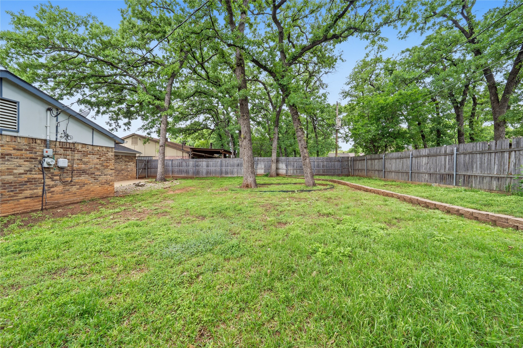 4723 Crest Drive Arlington TX 76017