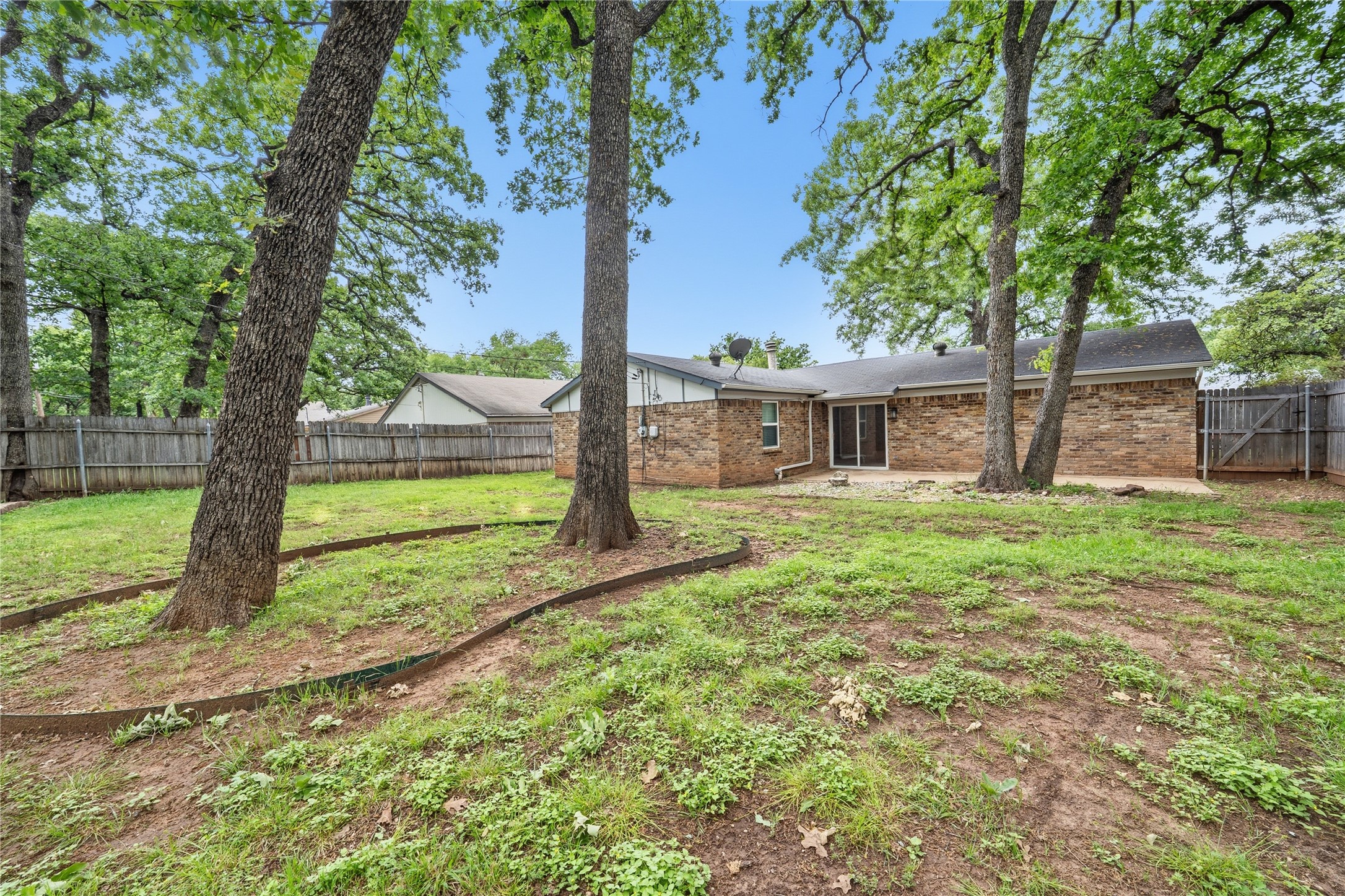 4723 Crest Drive Arlington TX 76017