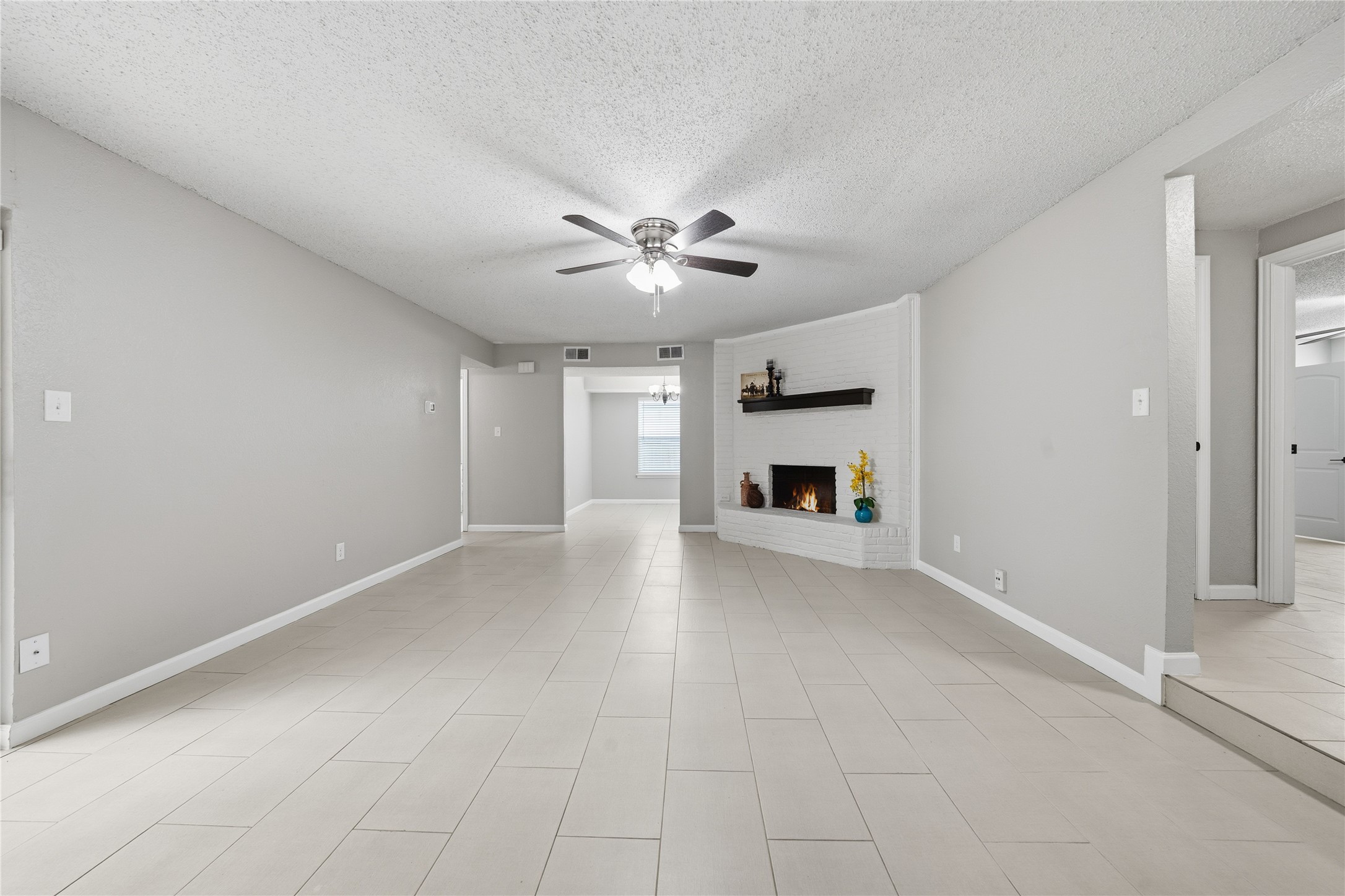 4723 Crest Drive Arlington TX 76017