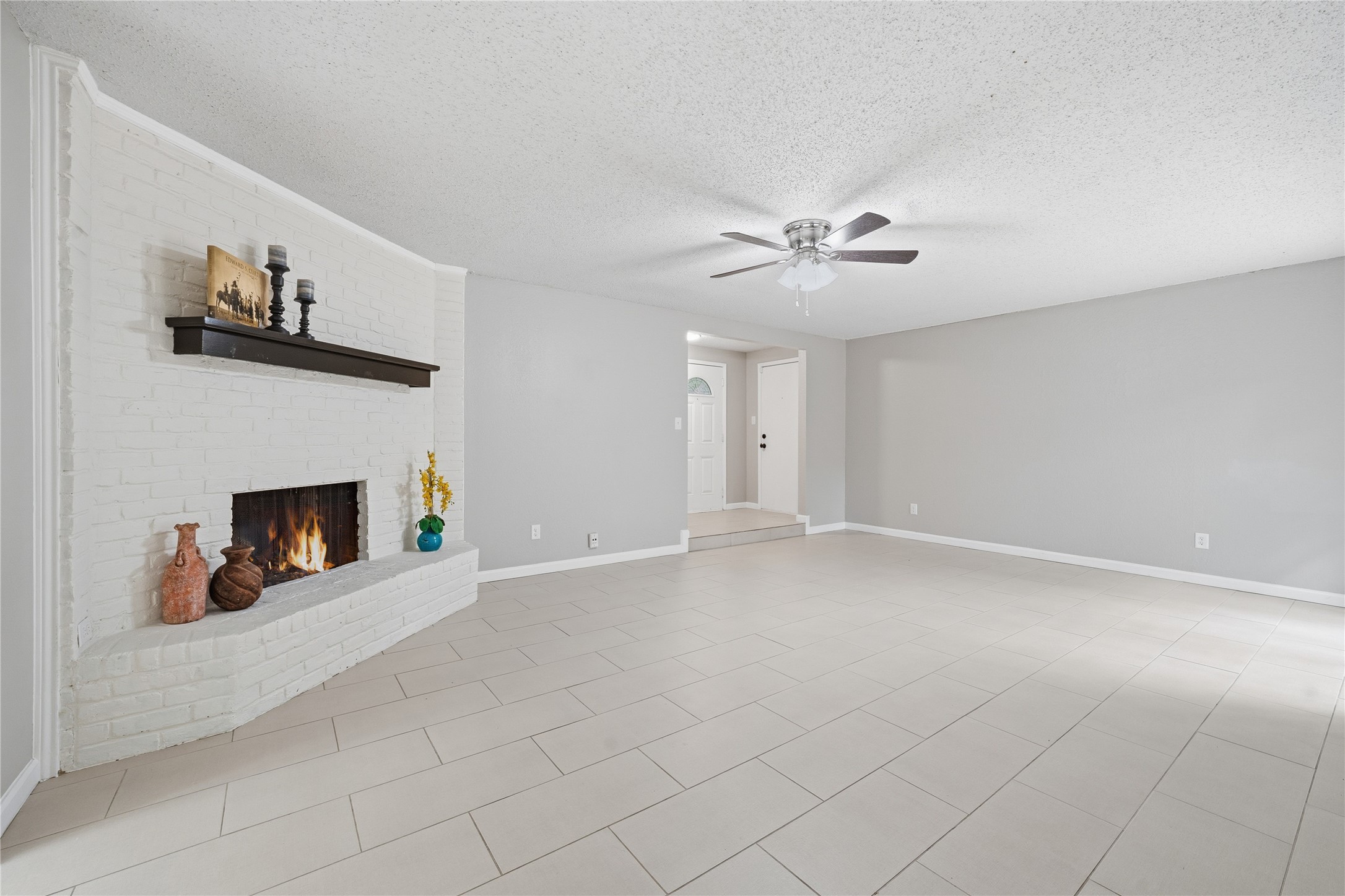 4723 Crest Drive Arlington TX 76017