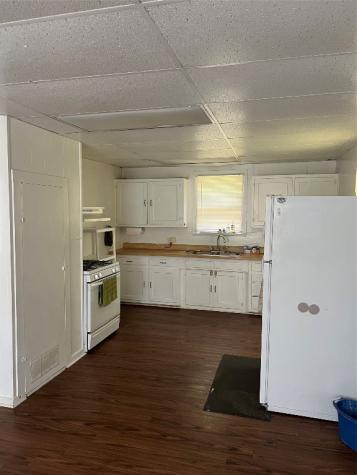 317 N Elm Street Muenster TX 76252