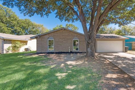 513 Hawthorne Lane Grand Prairie TX 75052