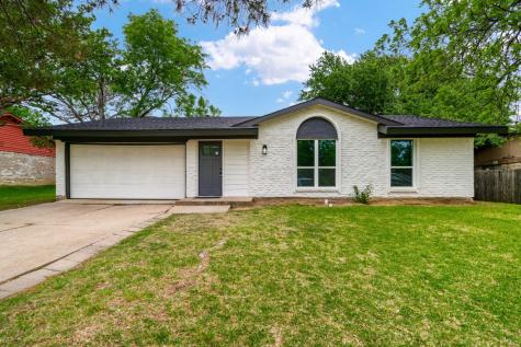 2011 Knollwood Lane Carrollton TX 75006