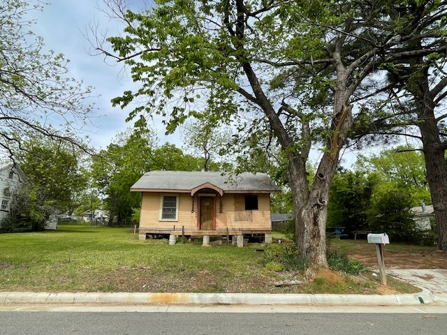 515 E Murray Street Denison TX 75021