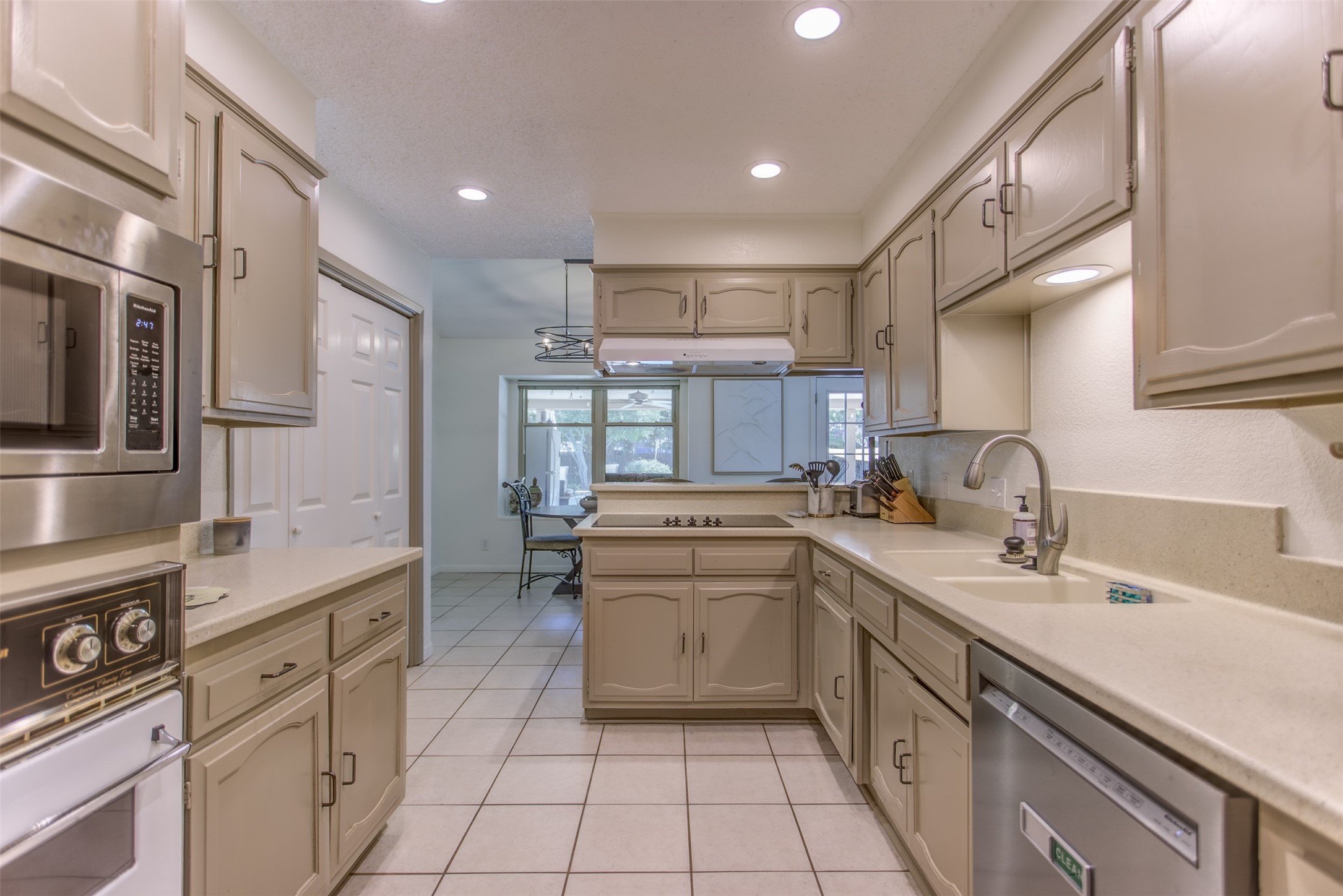 9901 Ivy Leaf Lane Fort Worth TX 76108