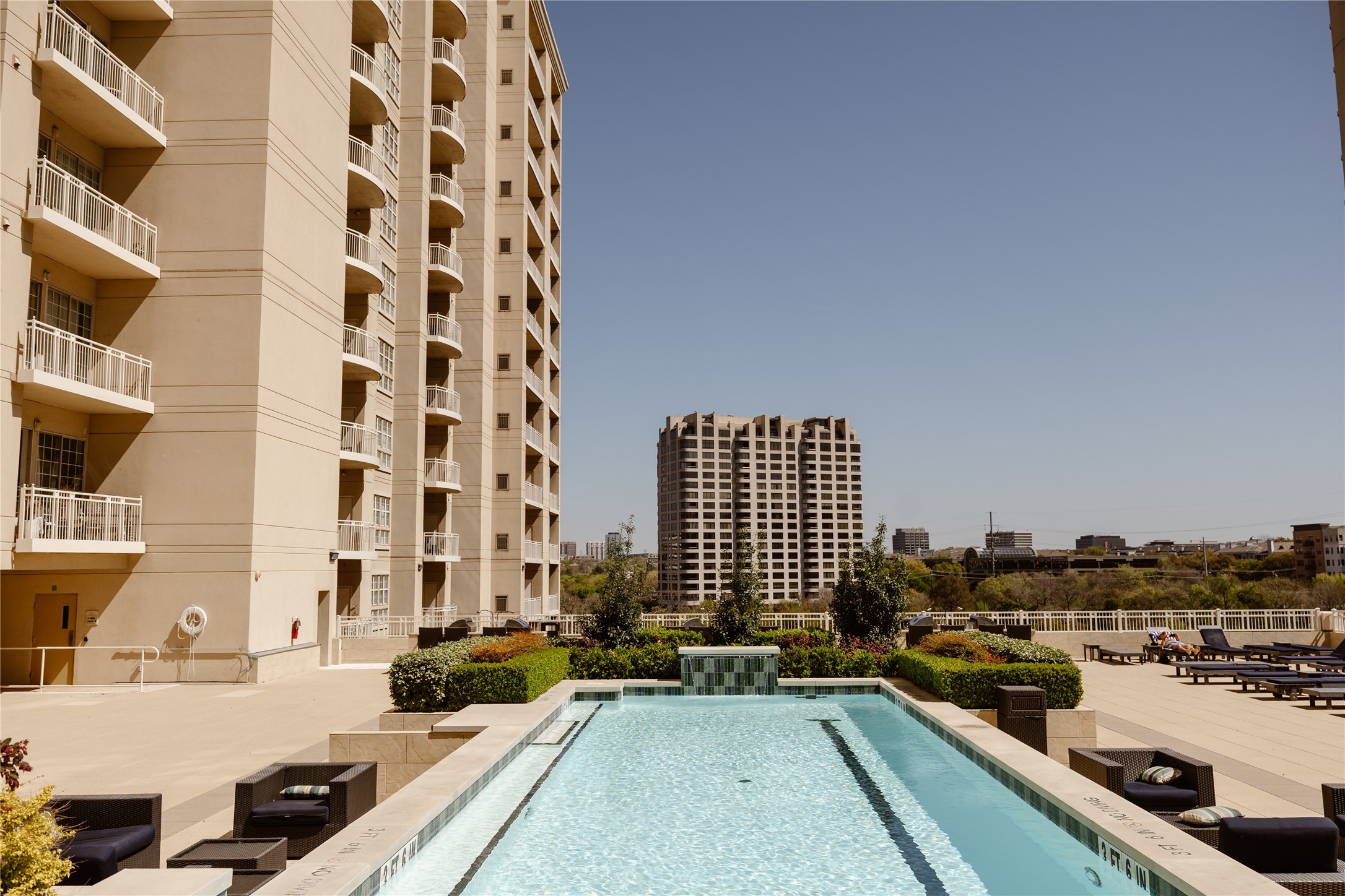 3225 Turtle Creek Boulevard Dallas TX 75219