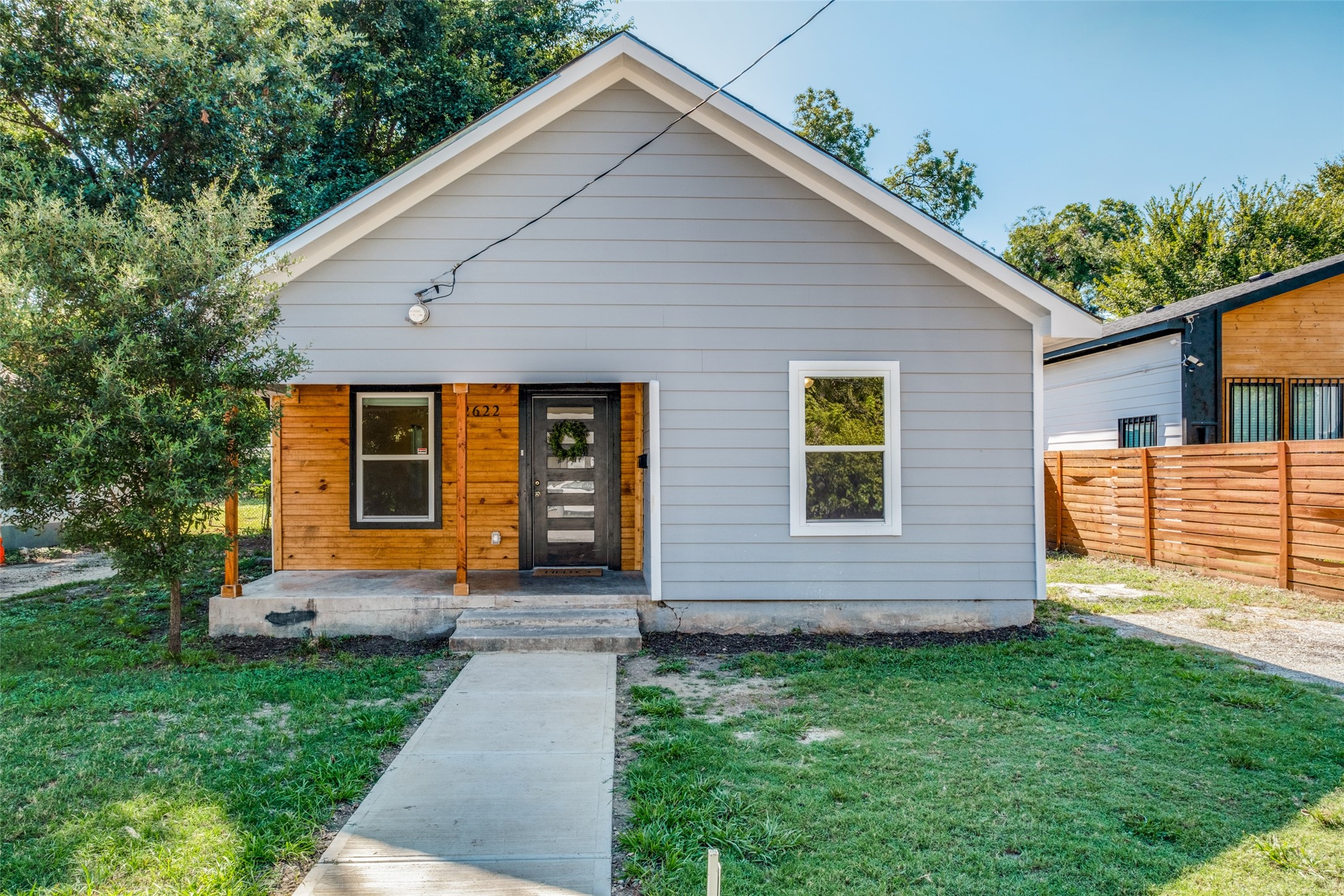 2622 Carpenter Avenue Dallas TX 75215