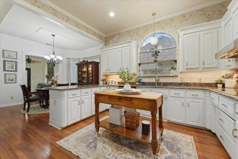626 Creekbend Drive Mesquite TX 75149