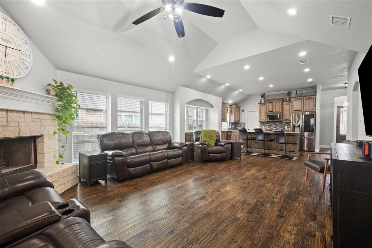 4302 Gleneagles Mansfield TX 76063