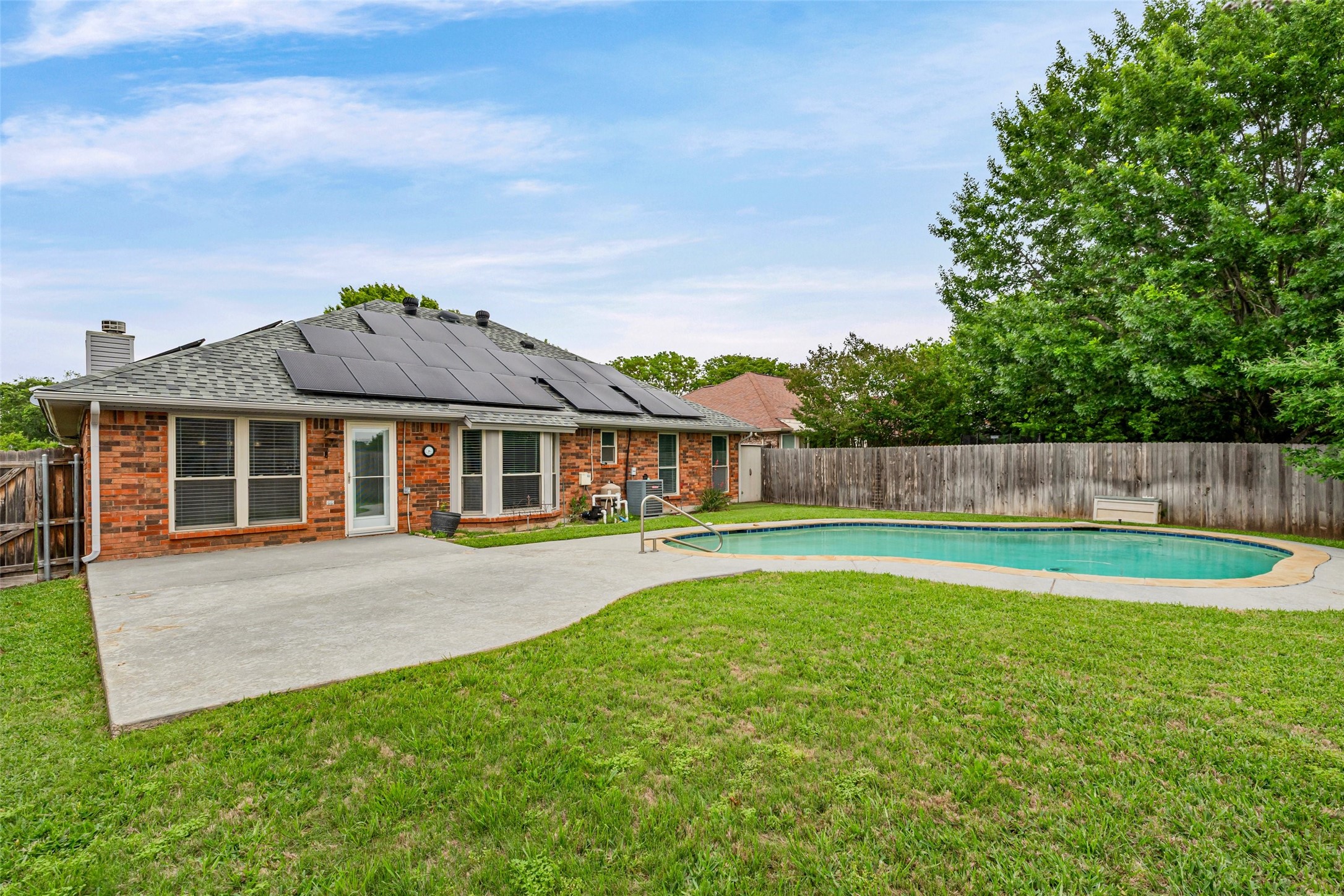 7408 Sean Drive North Richland Hills TX 76182