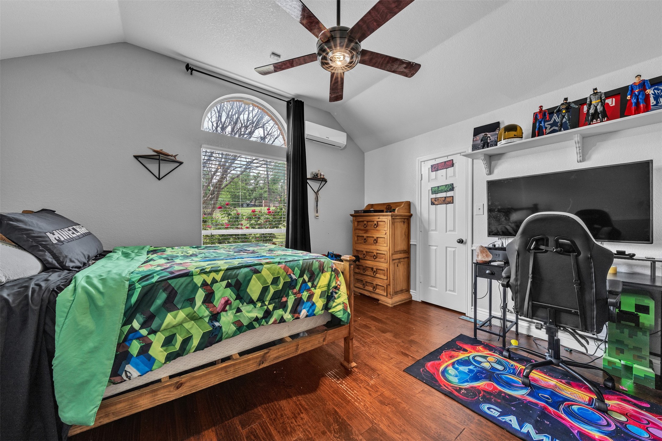 1557 Woodbee Court Azle TX 76020