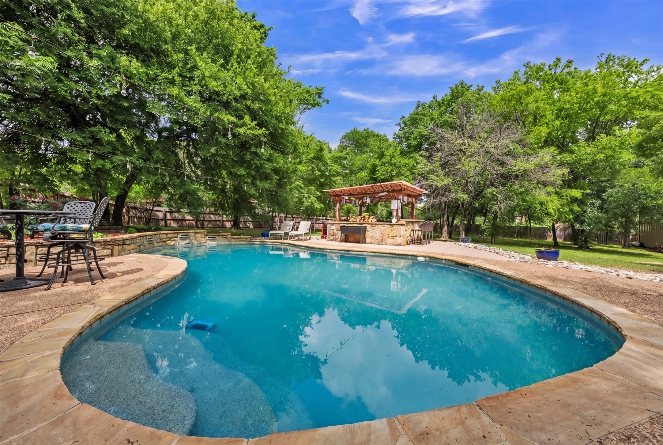 1557 Woodbee Court Azle TX 76020