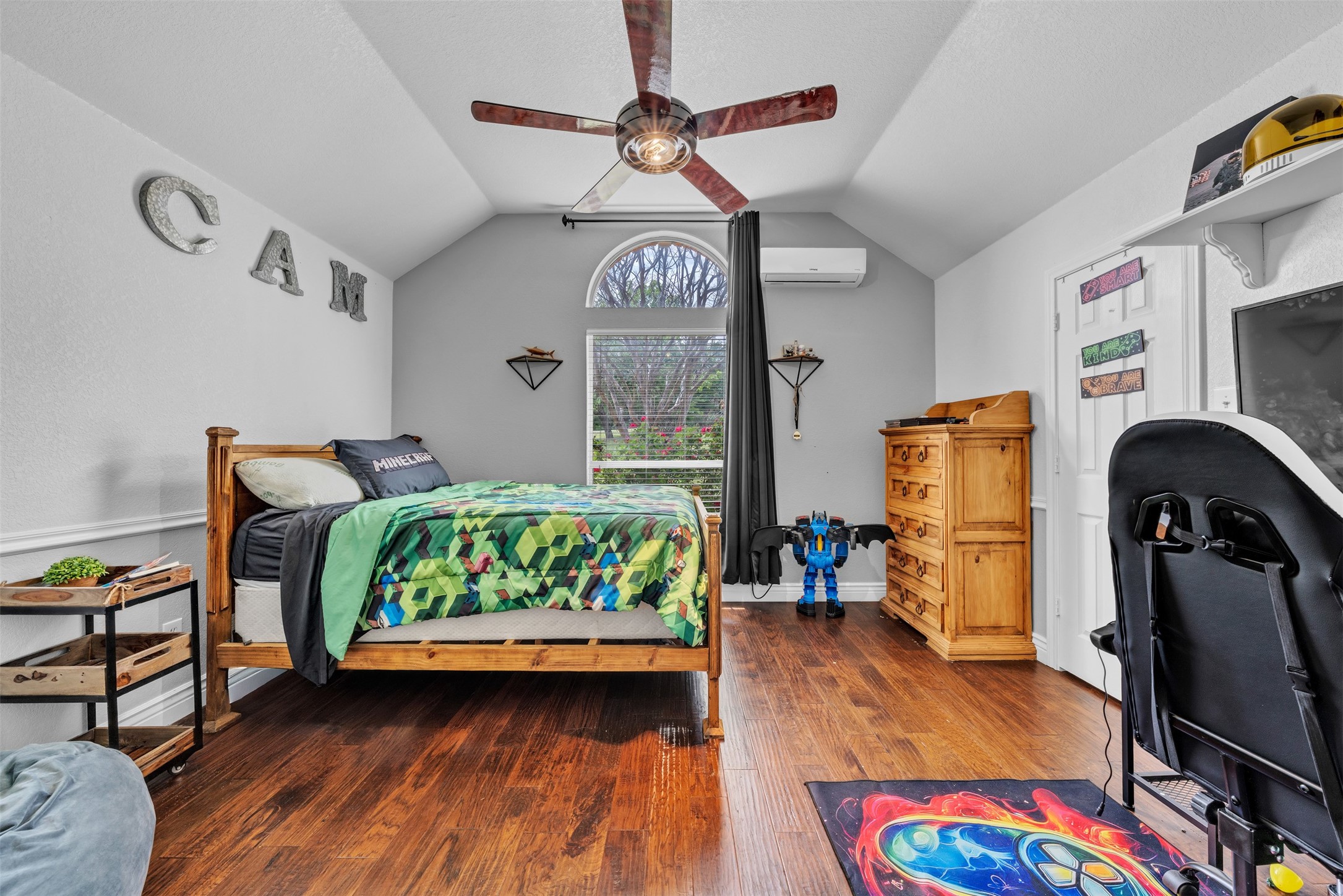1557 Woodbee Court Azle TX 76020