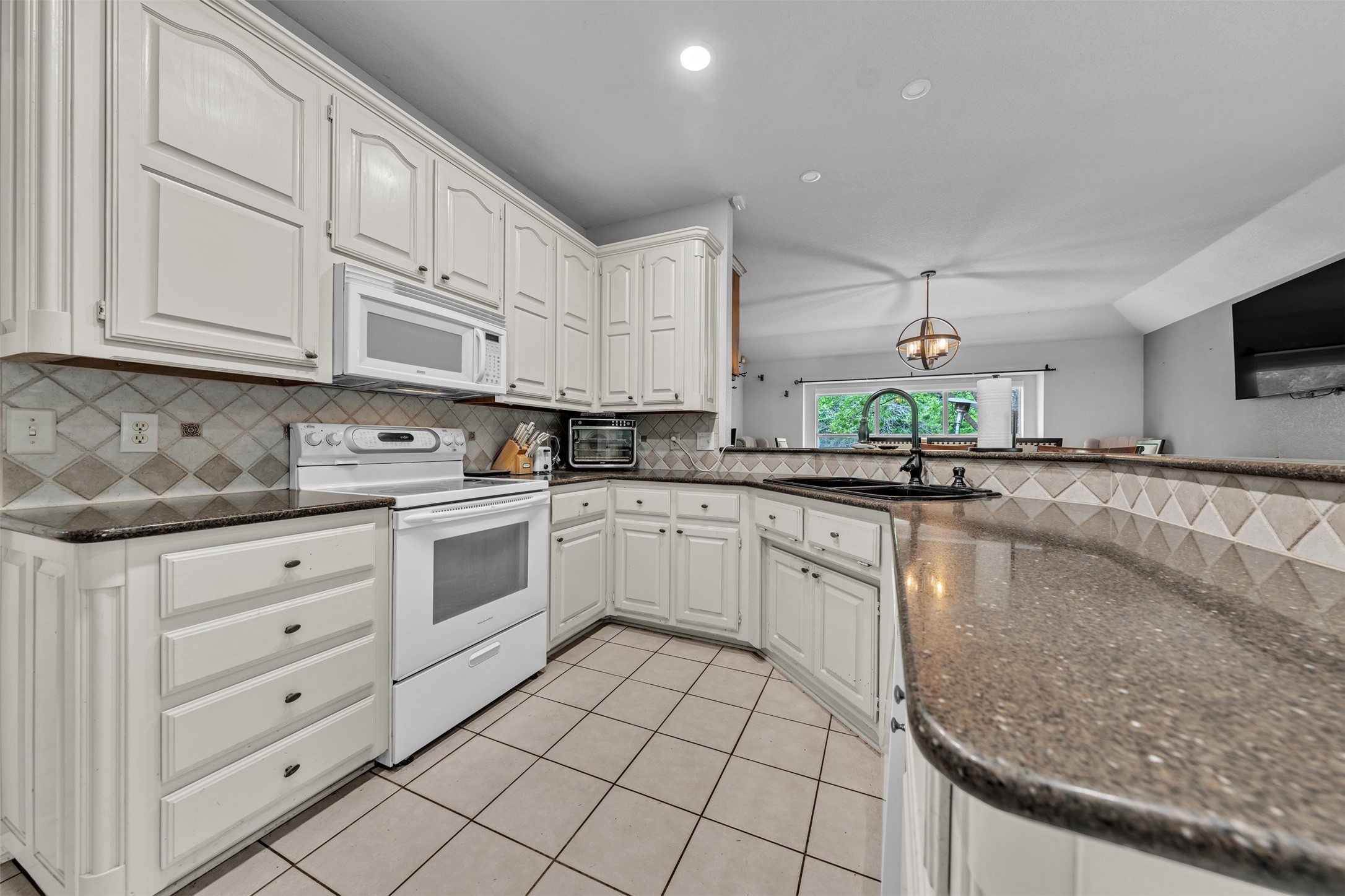 1557 Woodbee Court Azle TX 76020