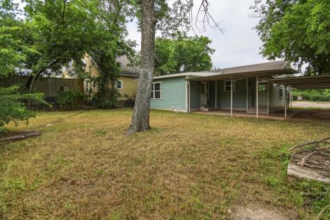 911 S Commercial Avenue Coleman TX 76834