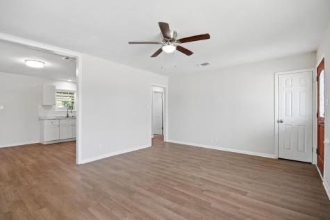 911 S Commercial Avenue Coleman TX 76834