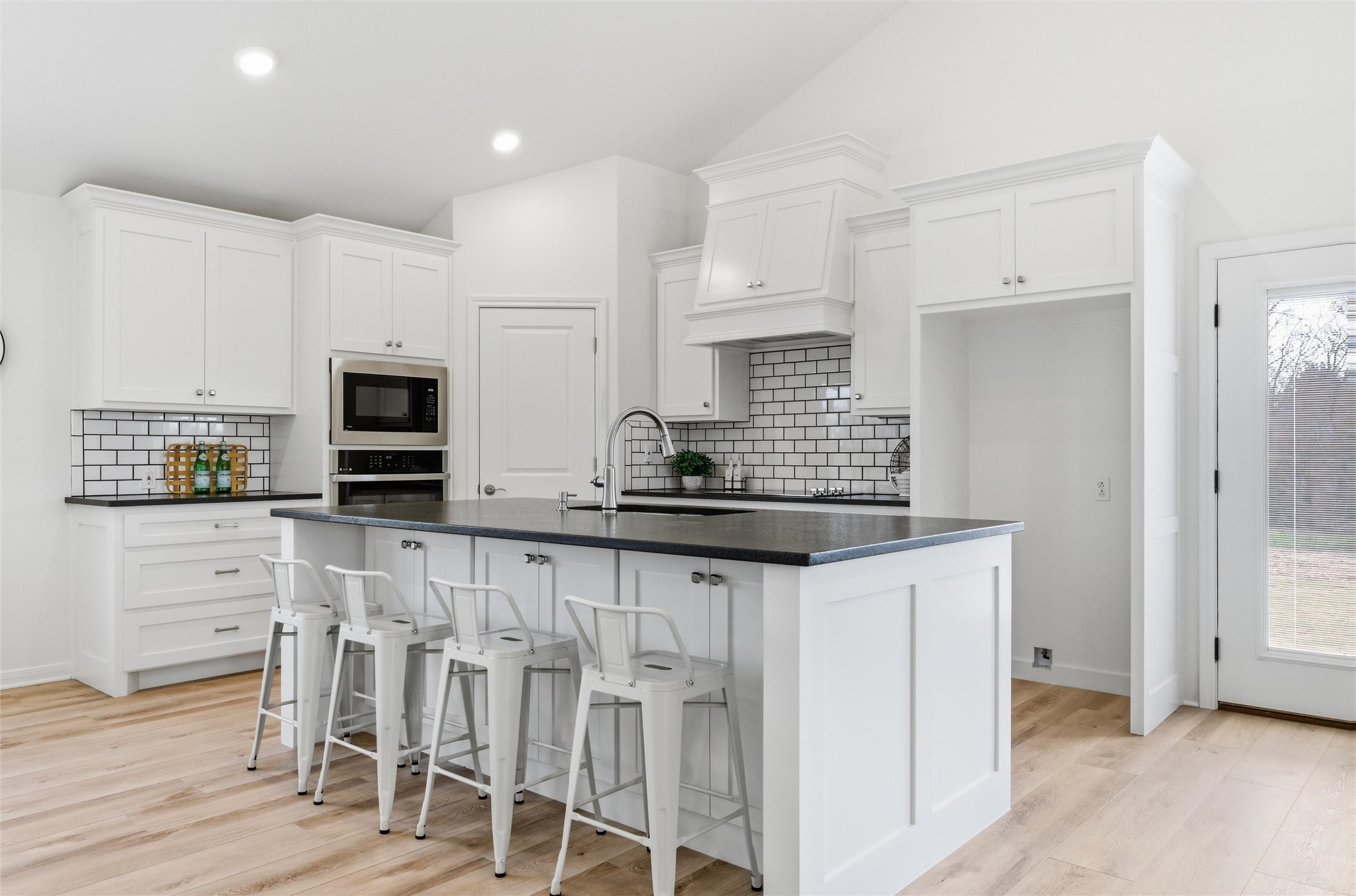 2303 Pilgrim Lane Lorena TX 76655