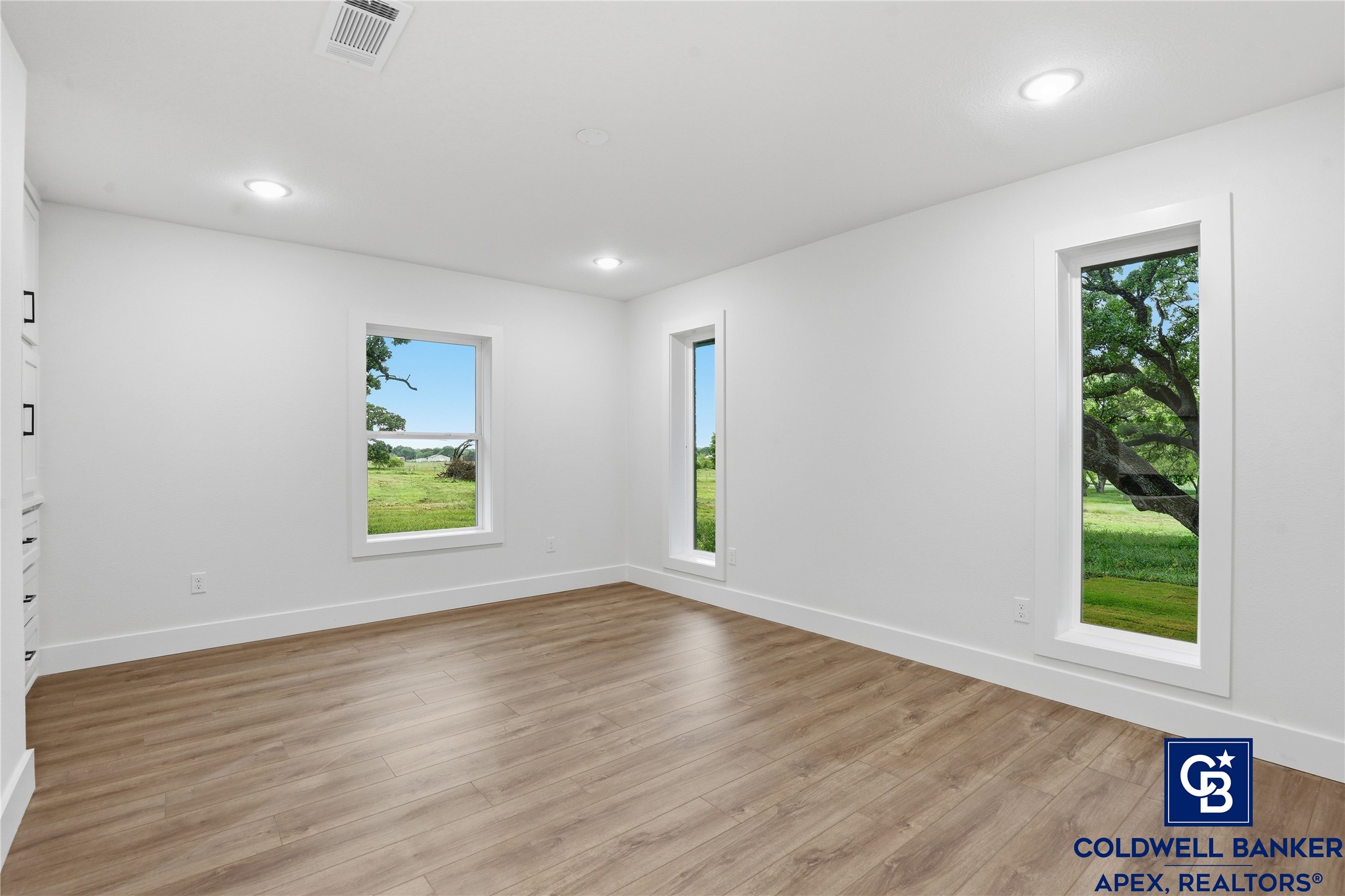 11458 State Highway 171 Covington TX 76636