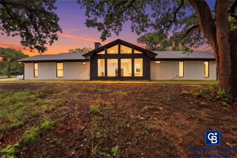 11458 State Highway 171 Covington TX 76636
