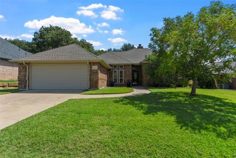 2732 Fox Glenn Court Hurst TX 76054