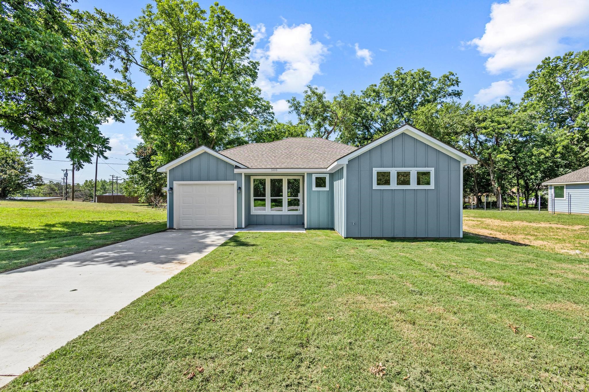 508 Florence Denison TX 75020