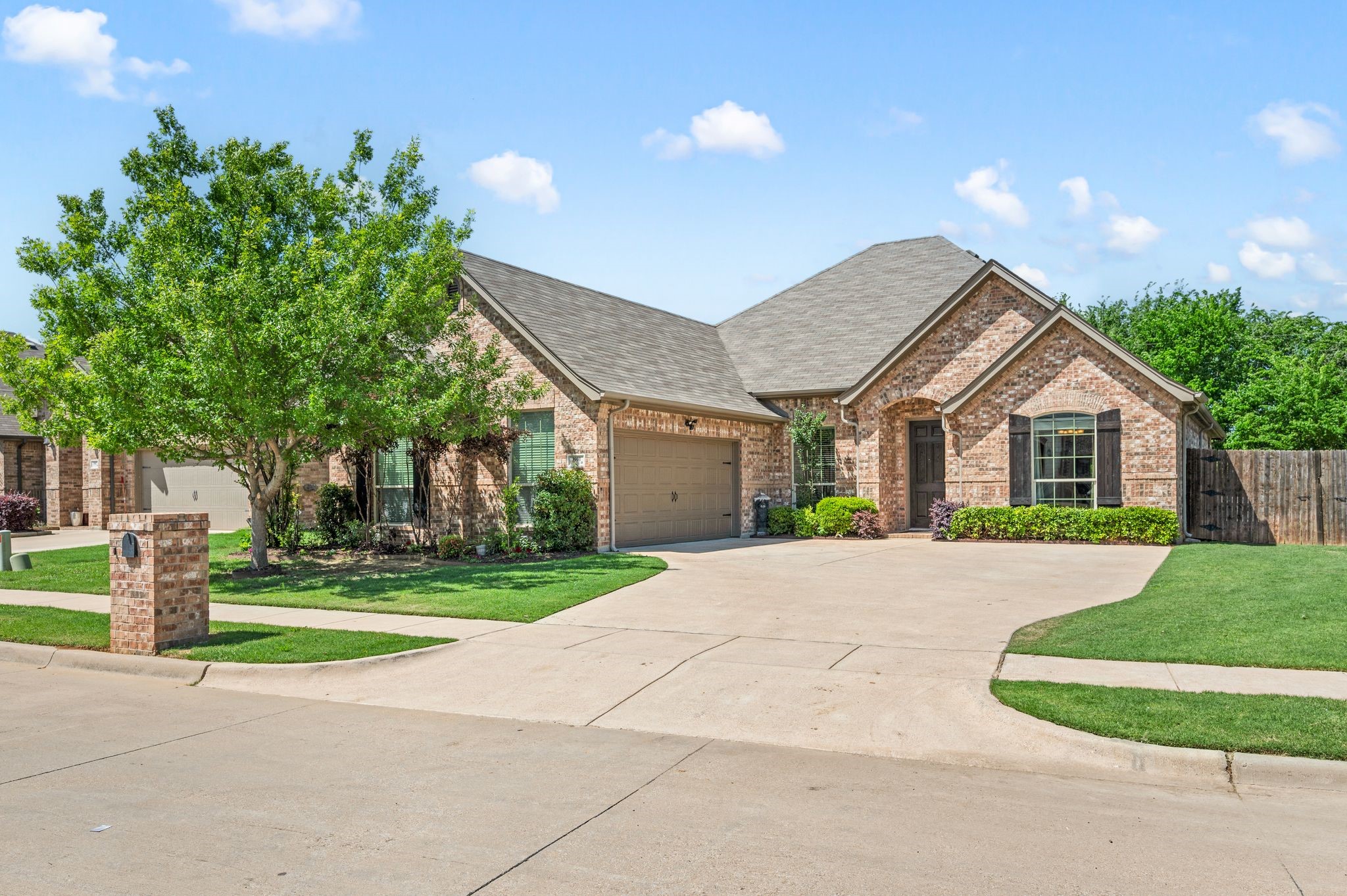 3901 Gentle Breeze Court Arlington TX 76017