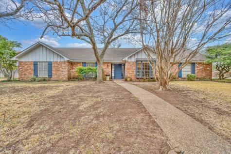 712 Willow Creek Drive Woodway TX 76712