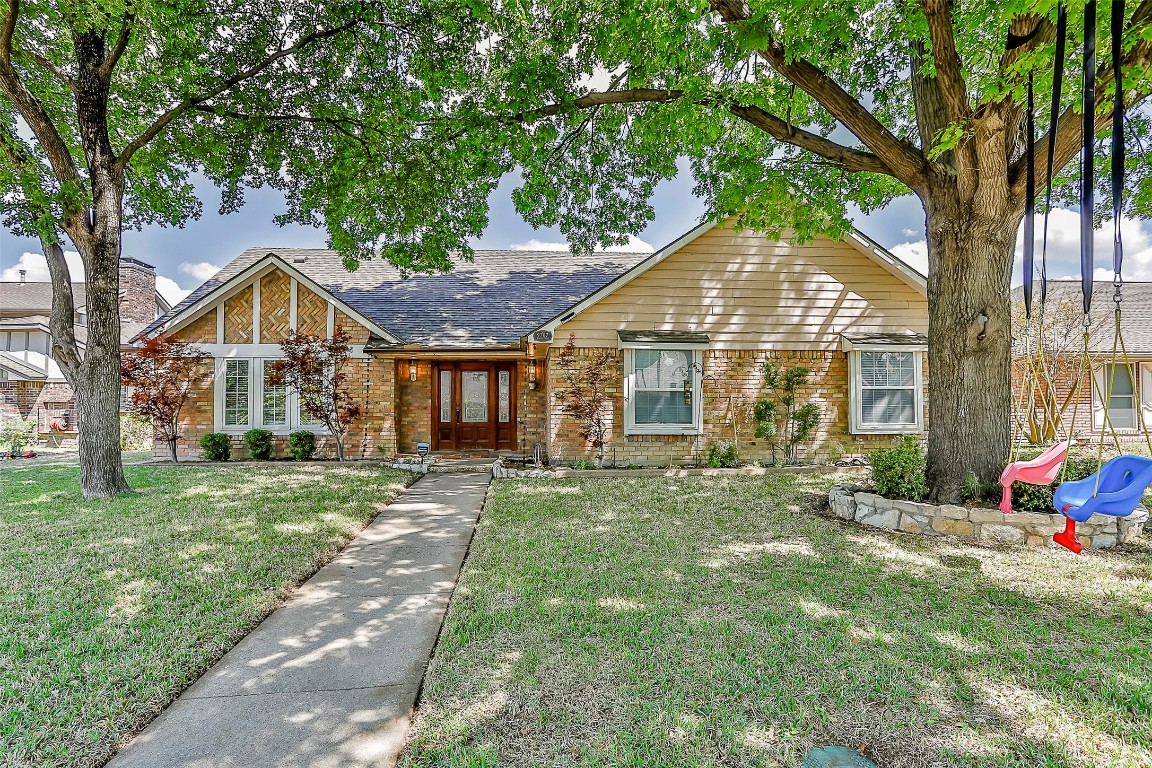 9707 Burney Drive Dallas TX 75243