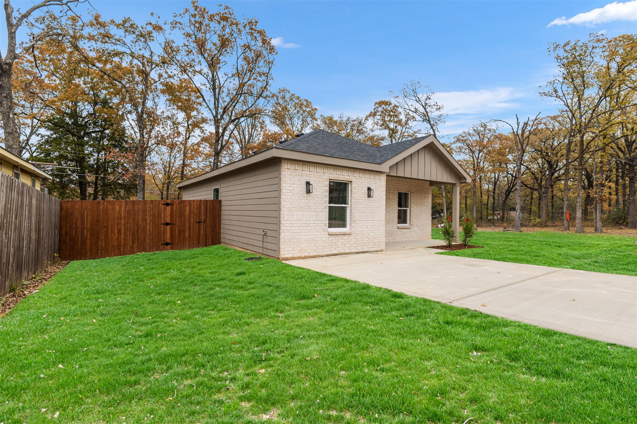 6144 Shawnee Drive Mabank TX 75156