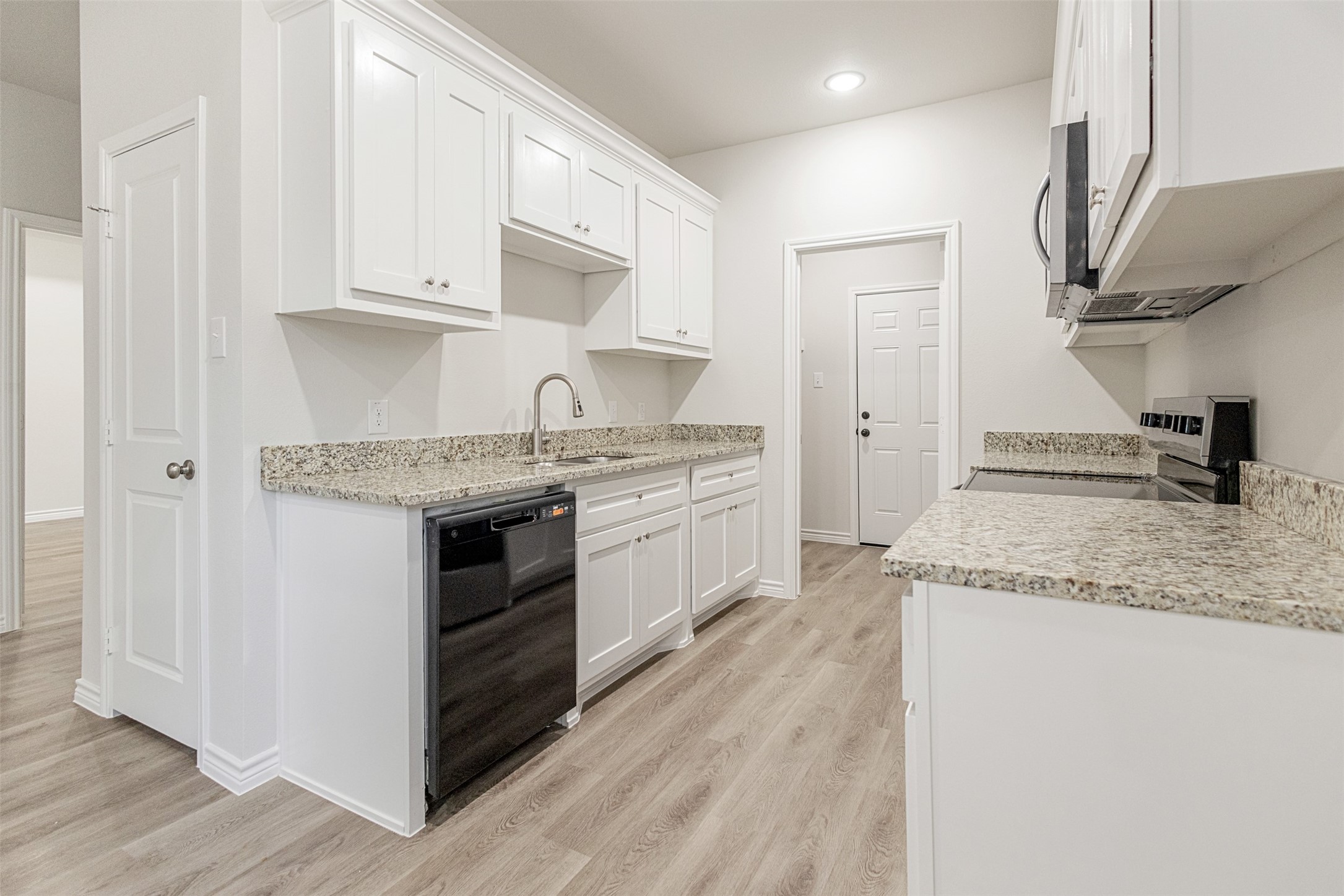 6144 Shawnee Drive Mabank TX 75156