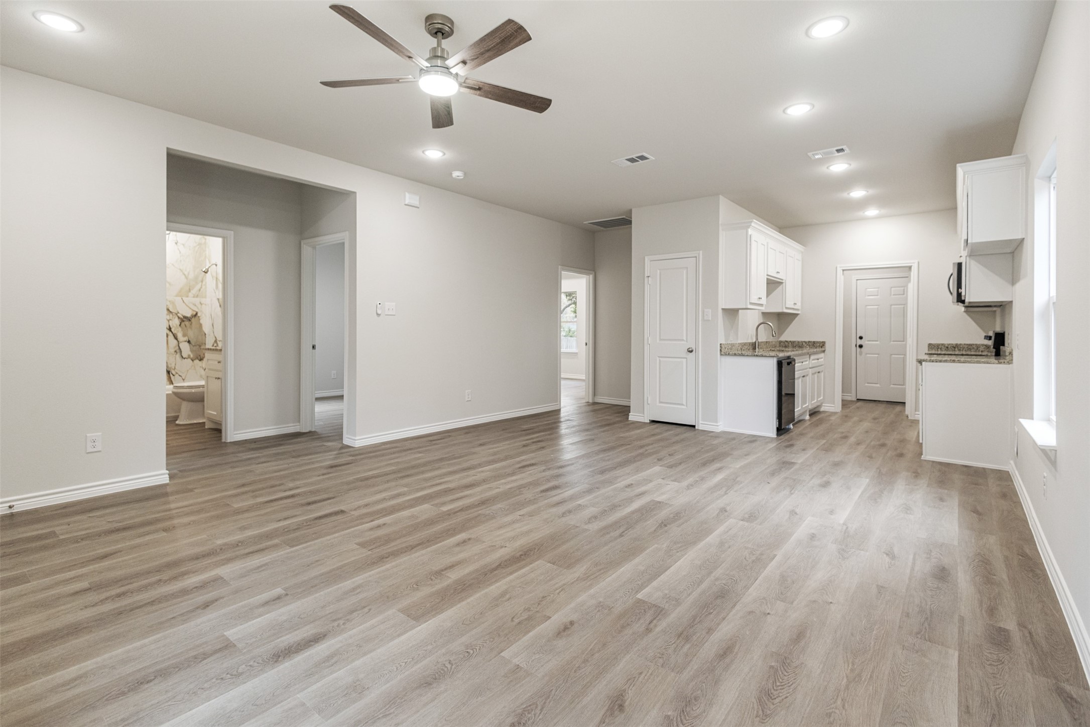6144 Shawnee Drive Mabank TX 75156