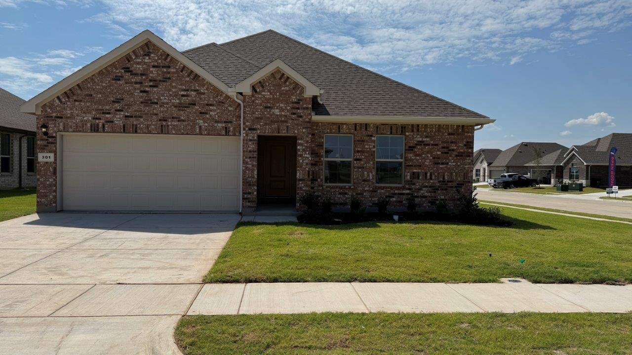 301 Gallant Man Court Granbury TX 76049