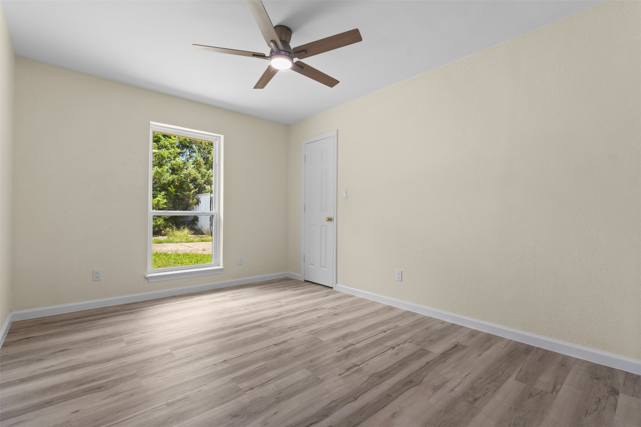 1940 Elmcreek Lane Midlothian TX 76065