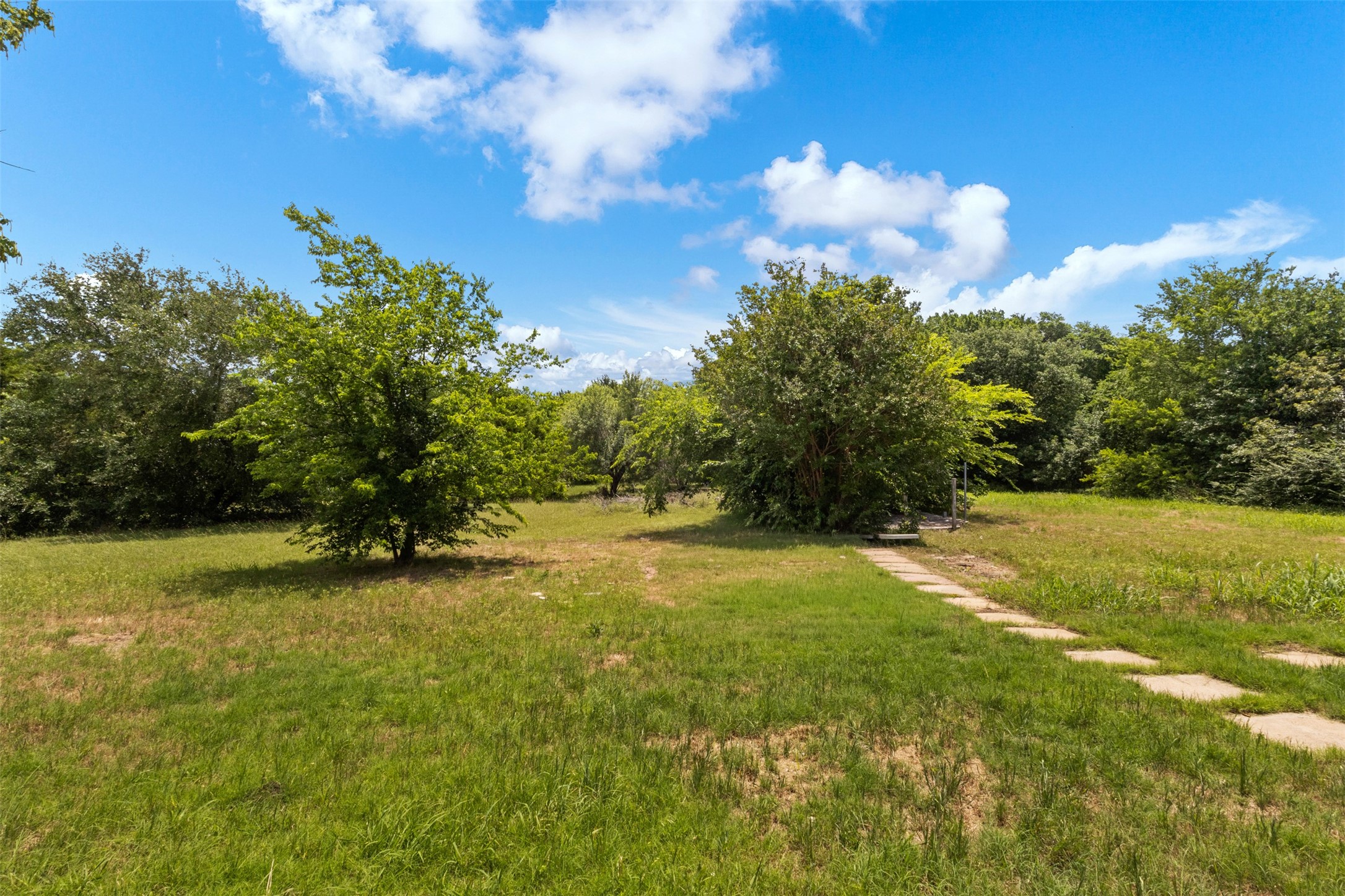 1940 Elmcreek Lane Midlothian TX 76065