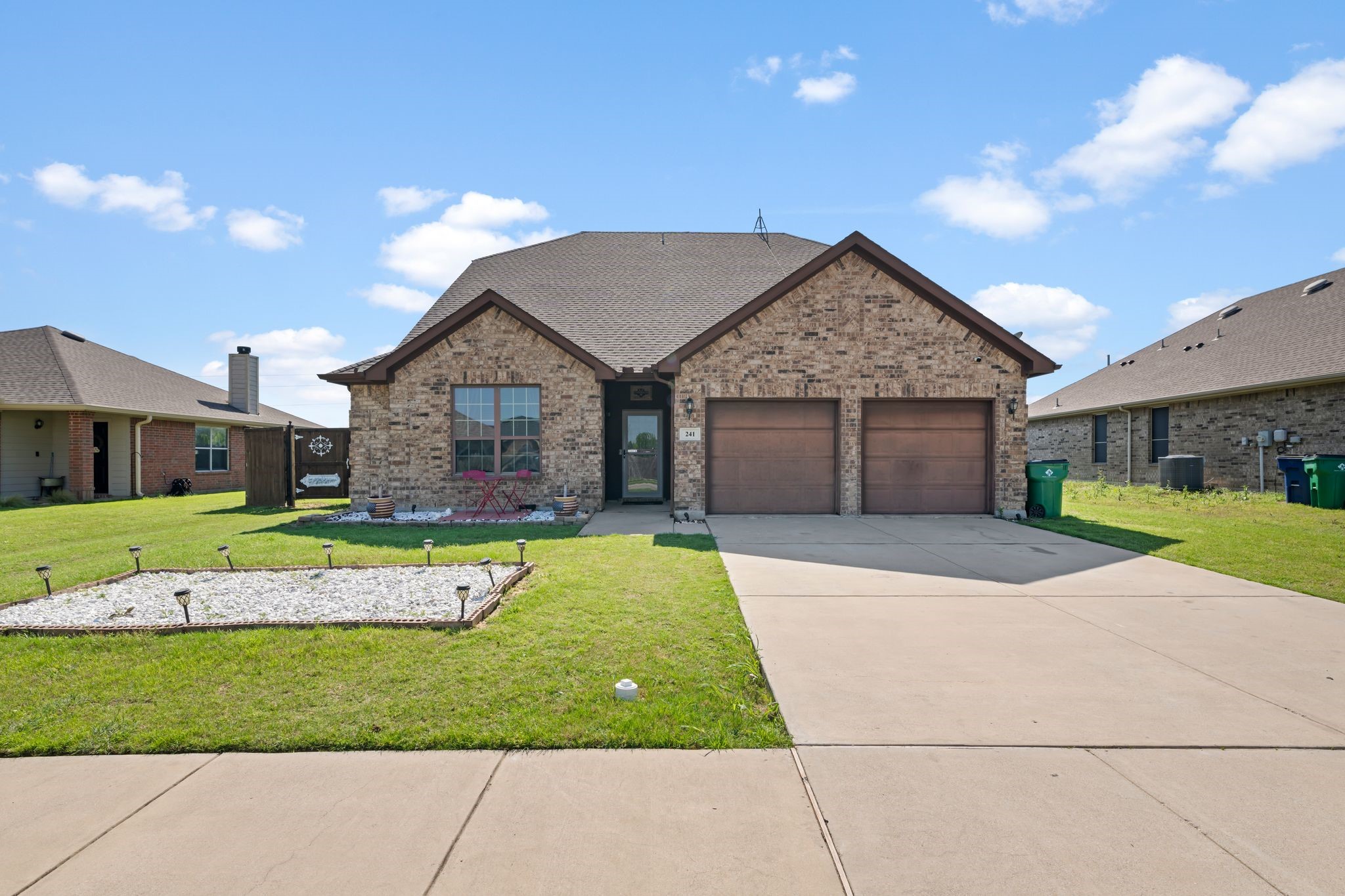 241 Saddlebrook Lane Waxahachie TX 75165
