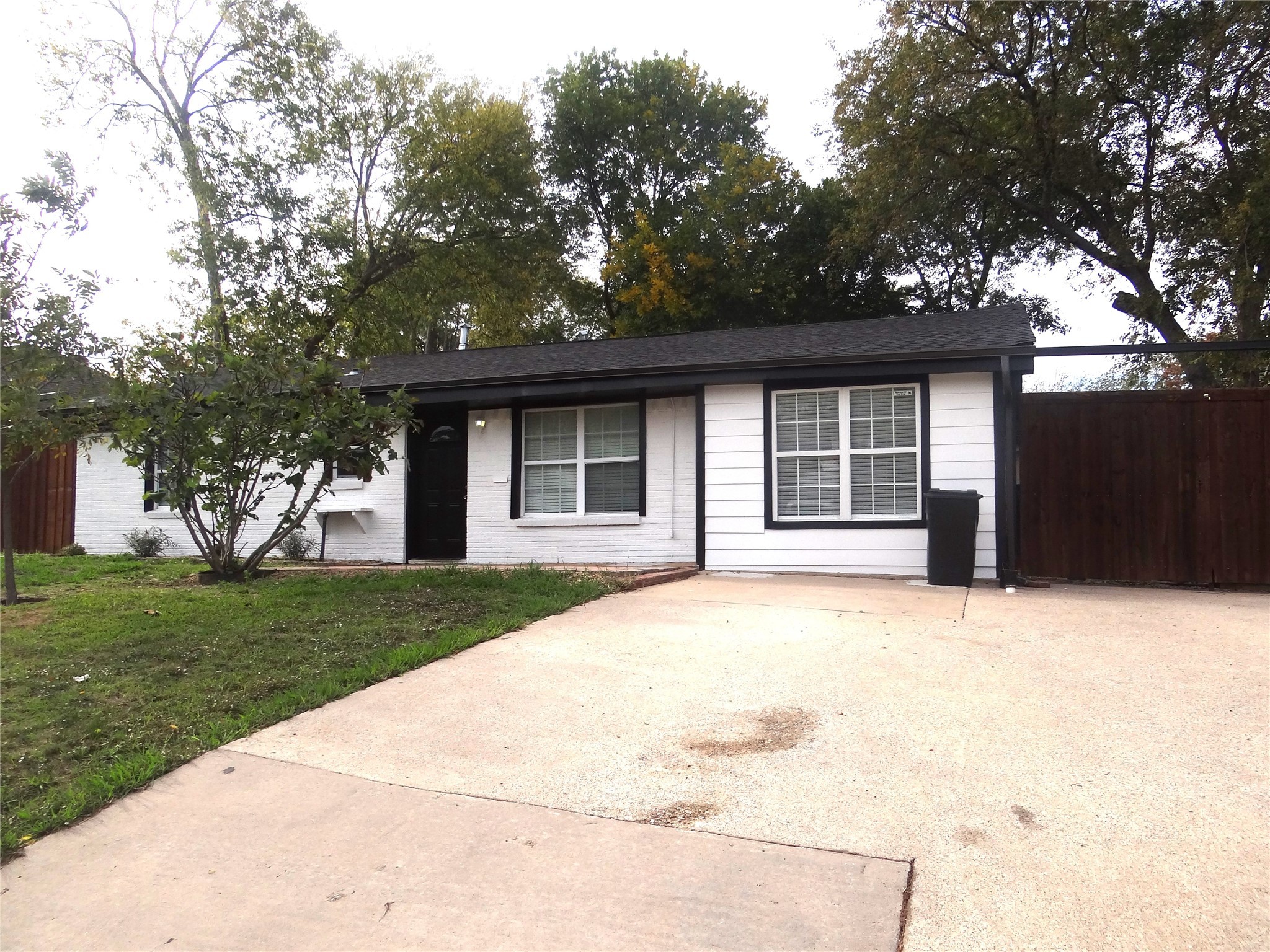 2009 Spring Lake Drive Mesquite TX 75149