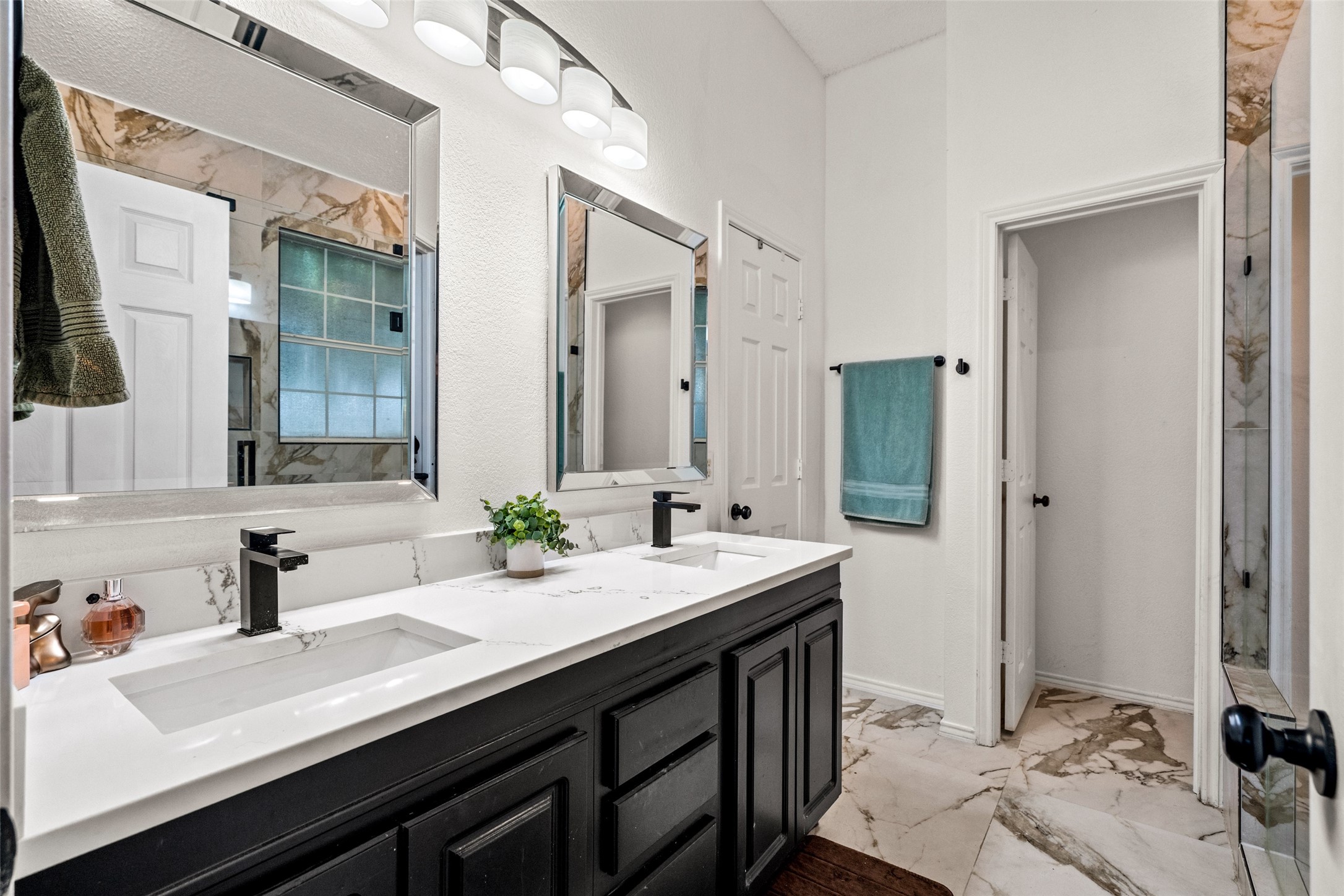 504 Cherry Tree Court Saginaw TX 76179