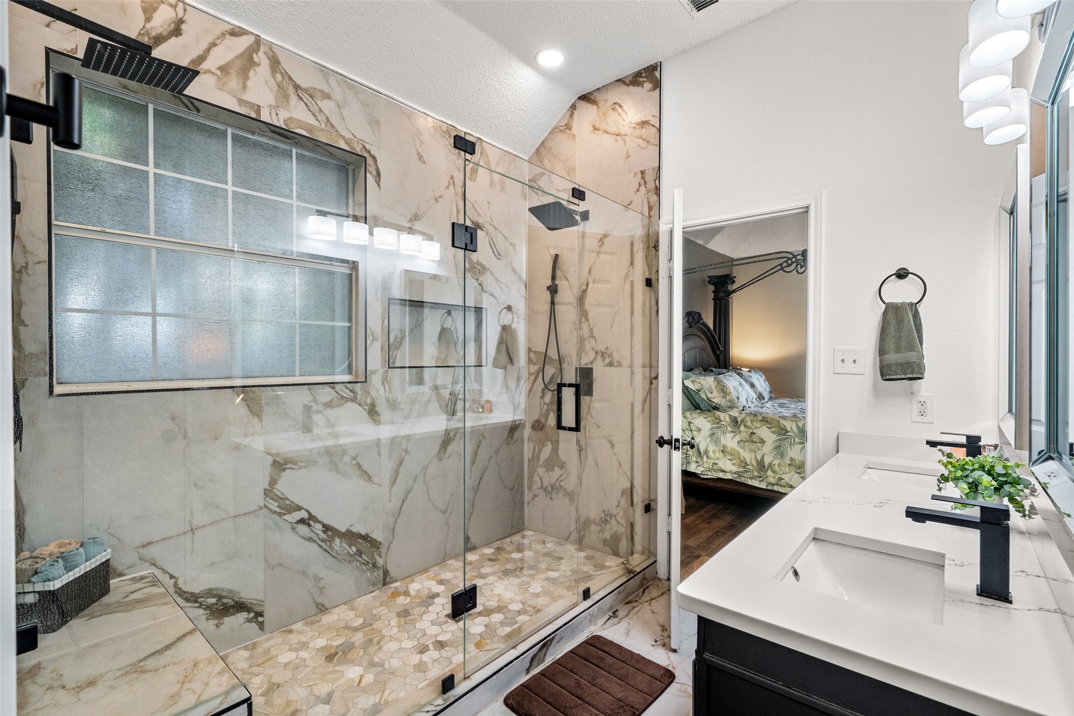 504 Cherry Tree Court Saginaw TX 76179