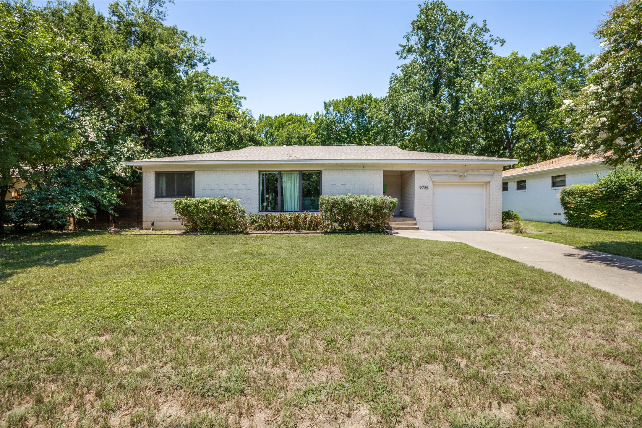 9735 E Lake Highlands Drive Dallas TX 75218