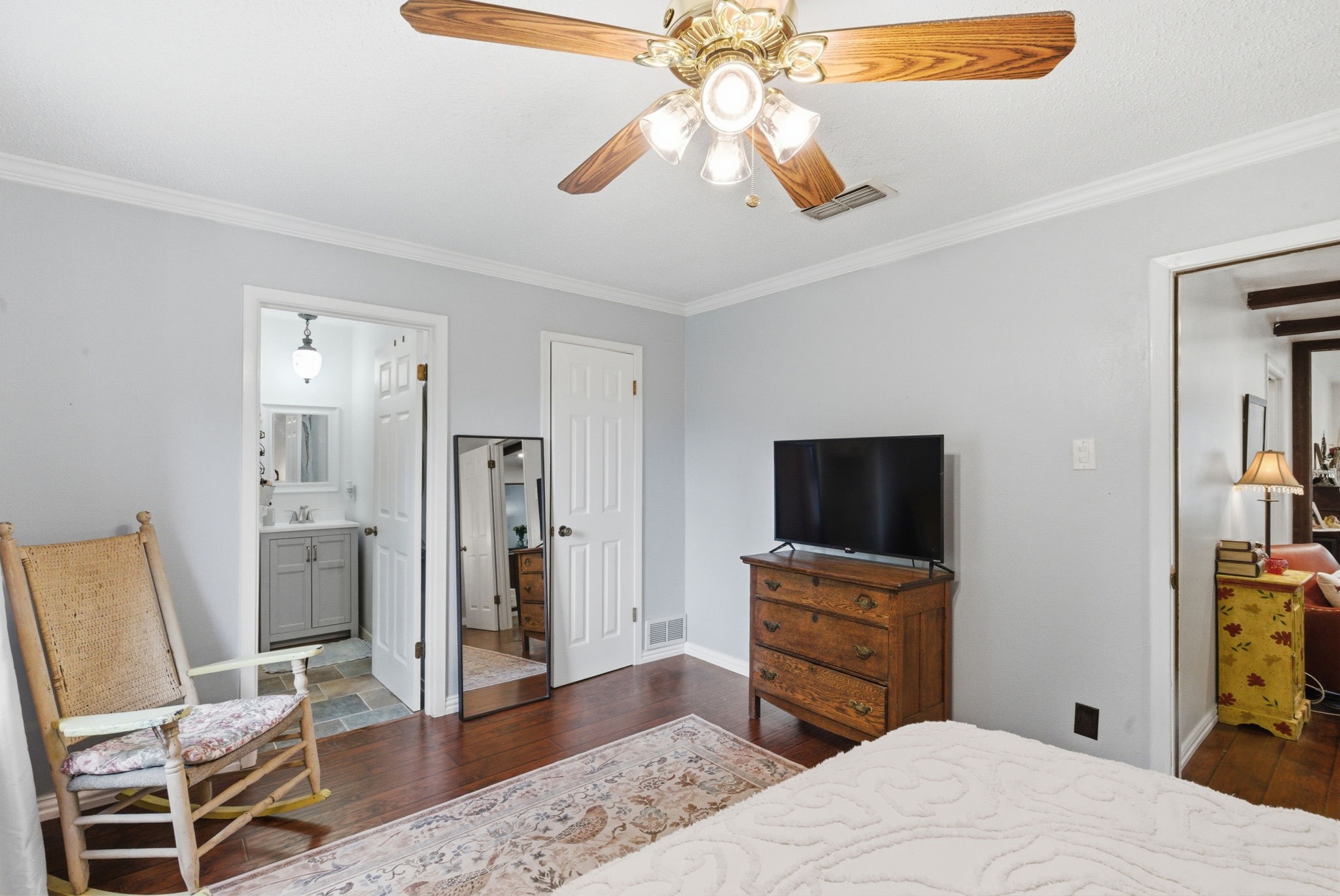 807 Keller Avenue Benbrook TX 76126