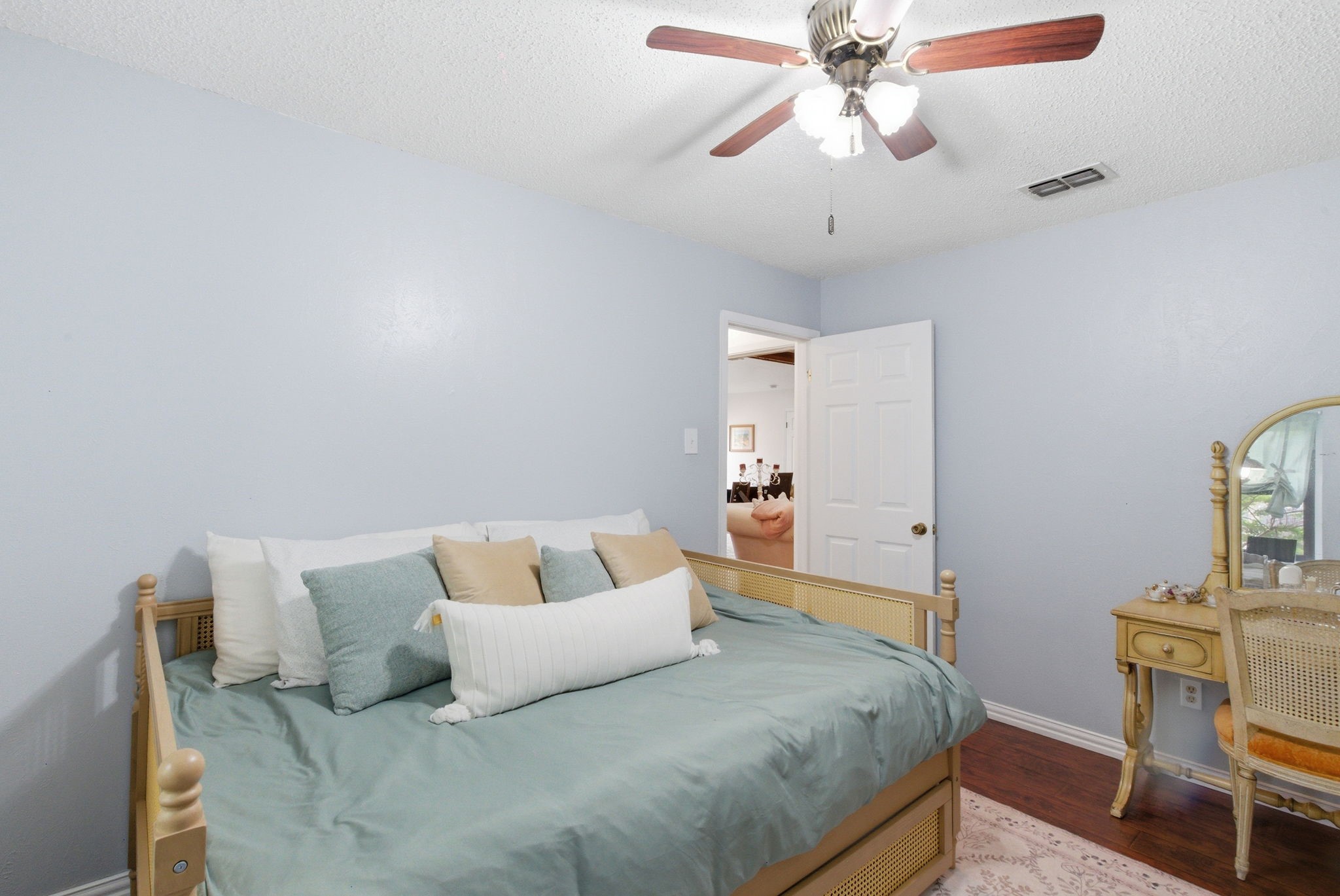 807 Keller Avenue Benbrook TX 76126