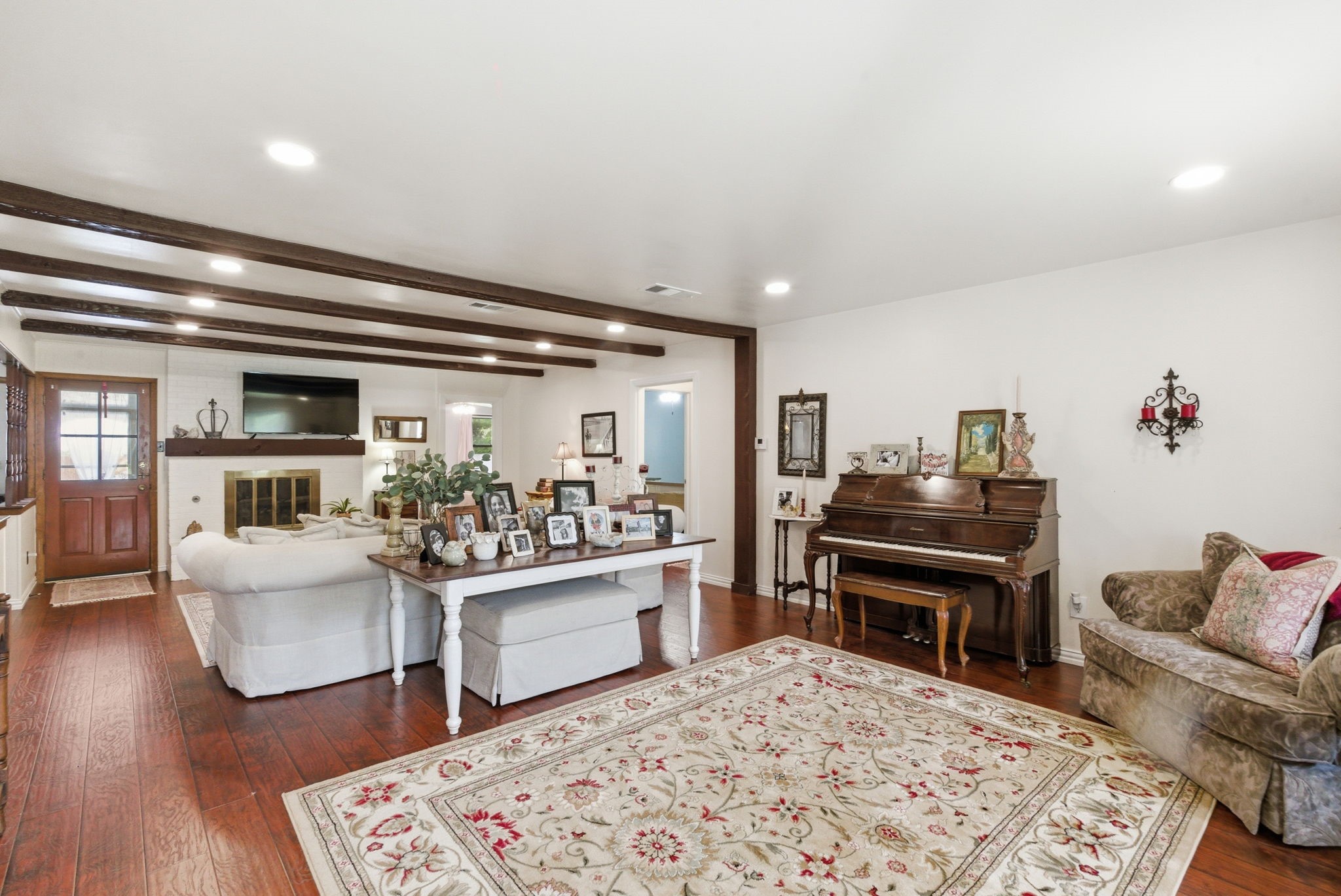 807 Keller Avenue Benbrook TX 76126