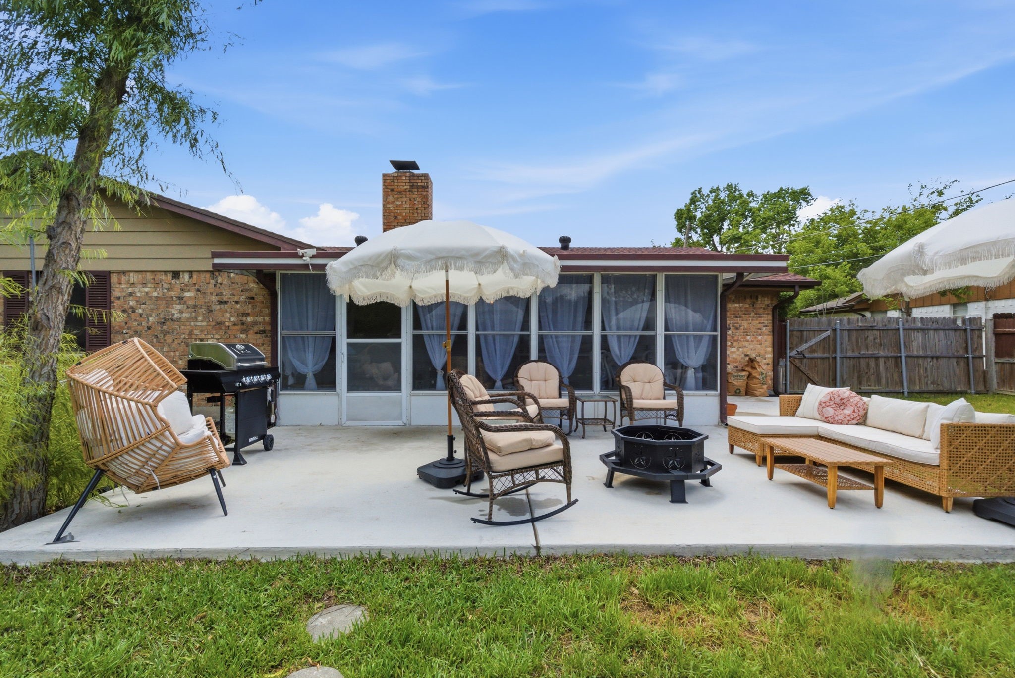 807 Keller Avenue Benbrook TX 76126
