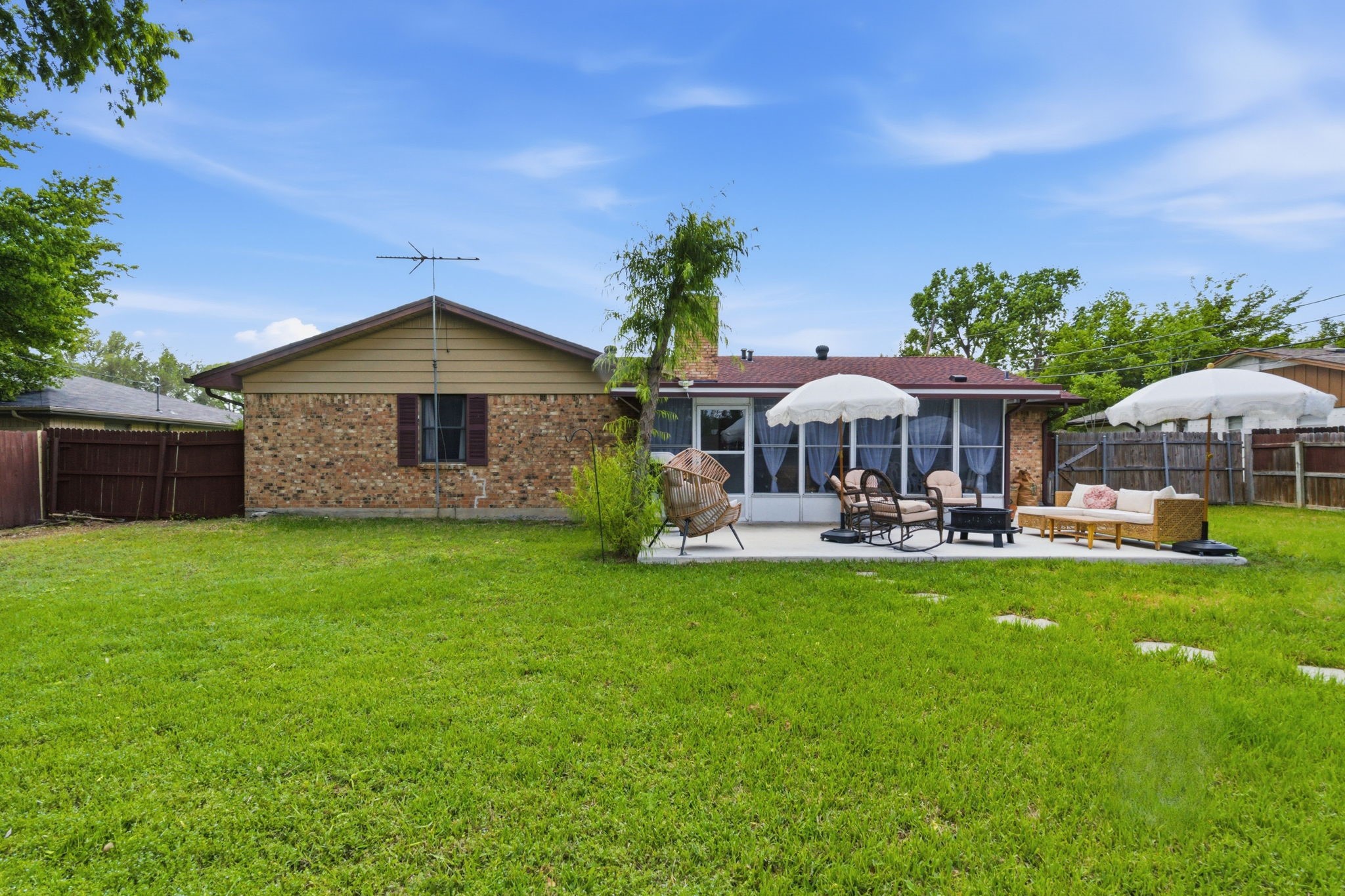 807 Keller Avenue Benbrook TX 76126