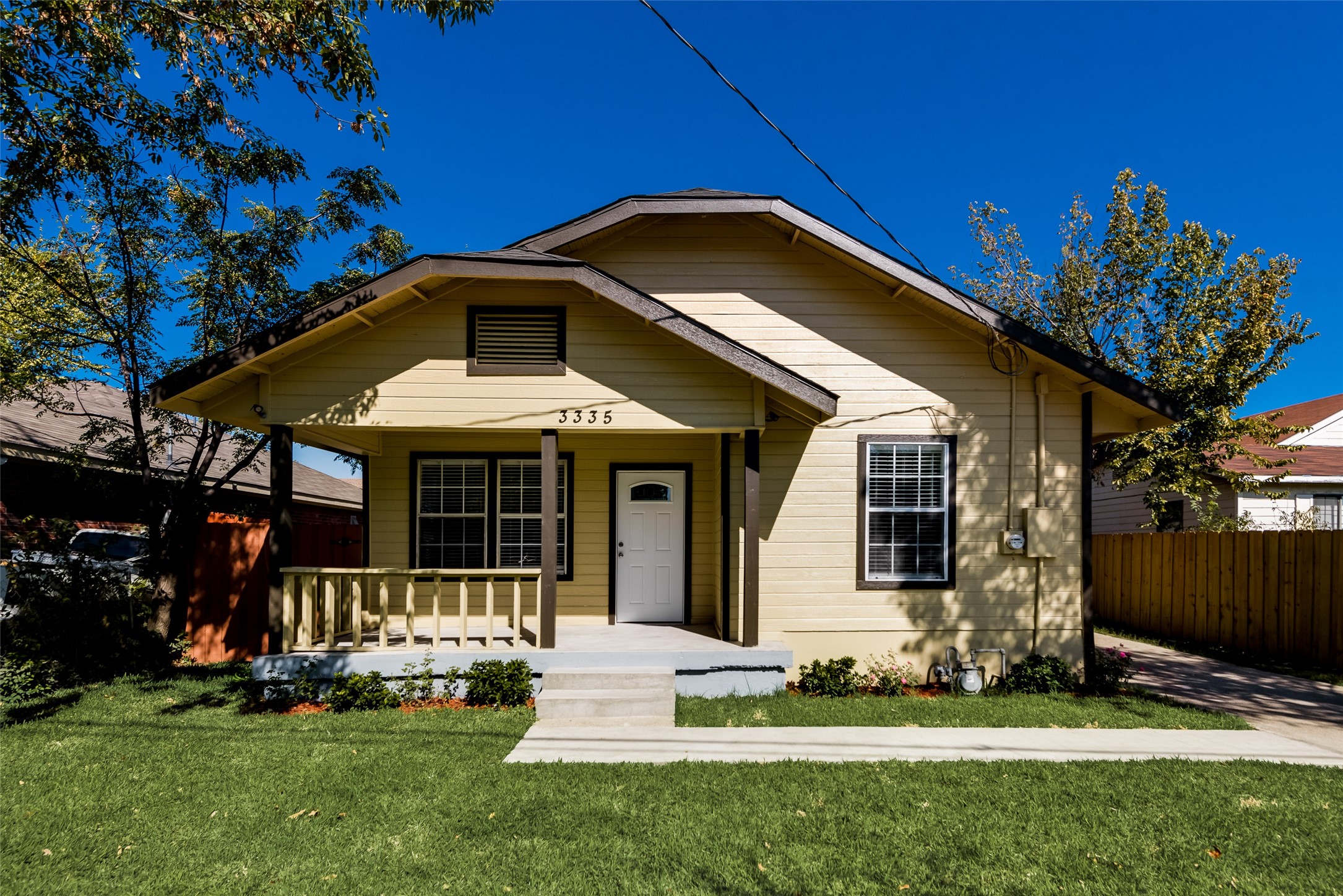 3335 Morris Street Dallas TX 75212