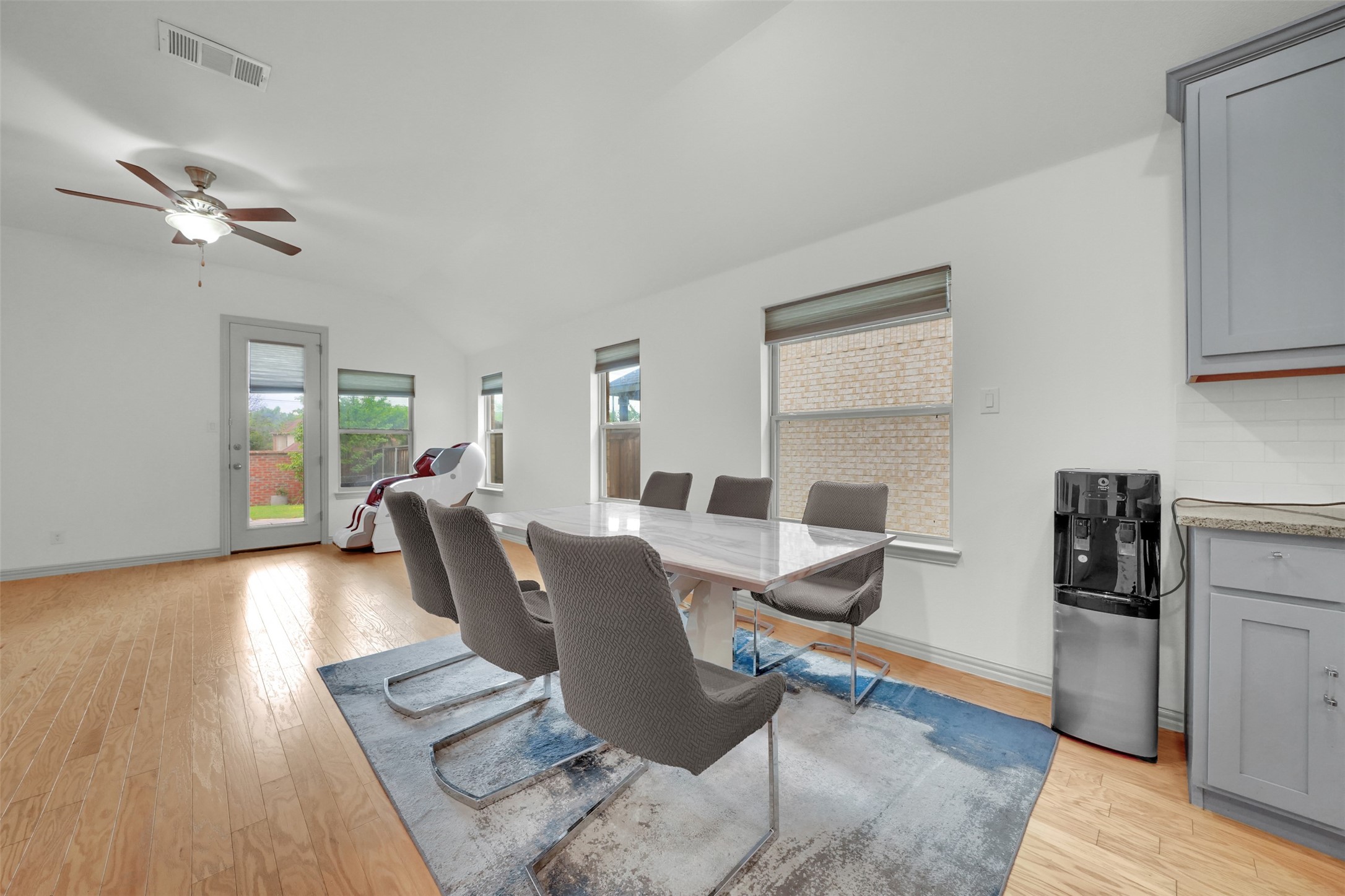 2725 Bechtol Street Garland TX 75042