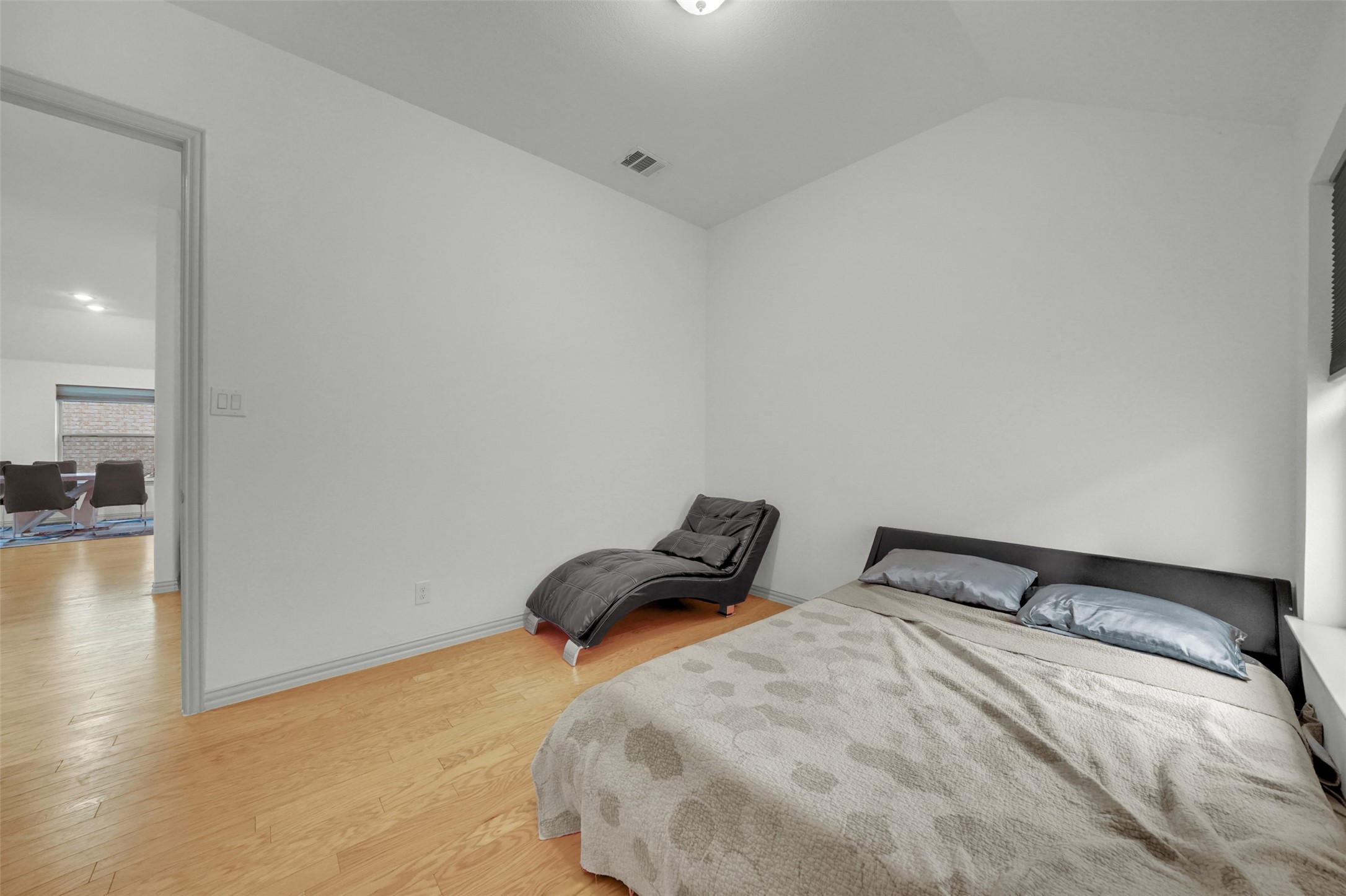 2725 Bechtol Street Garland TX 75042